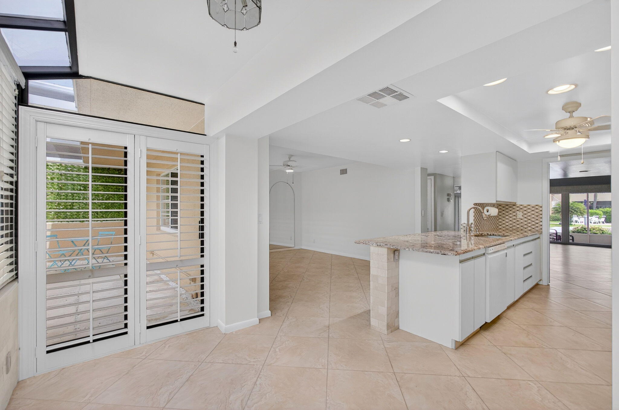 COURTYARD CONDO - Residential