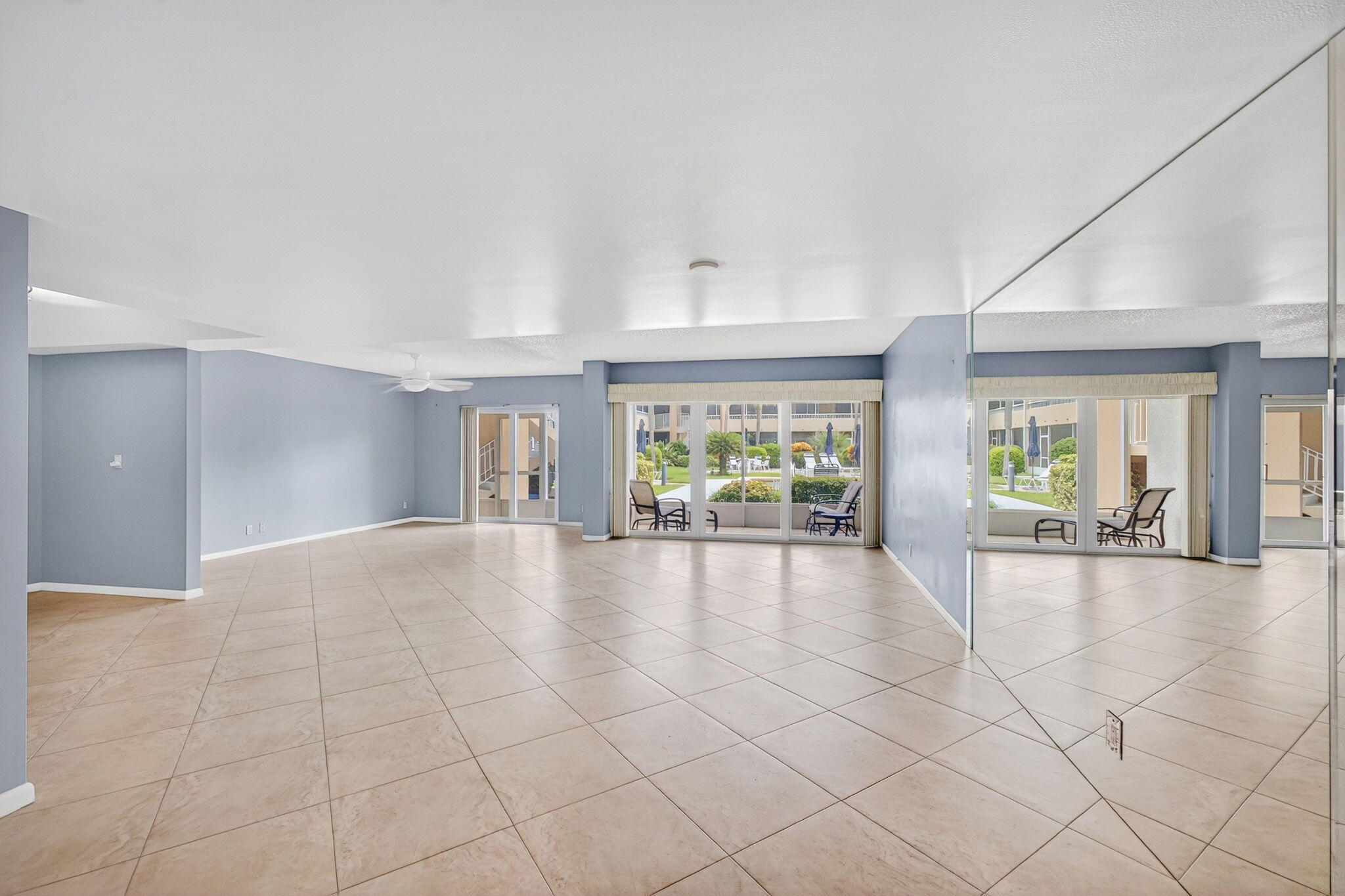 COURTYARD CONDO - Residential