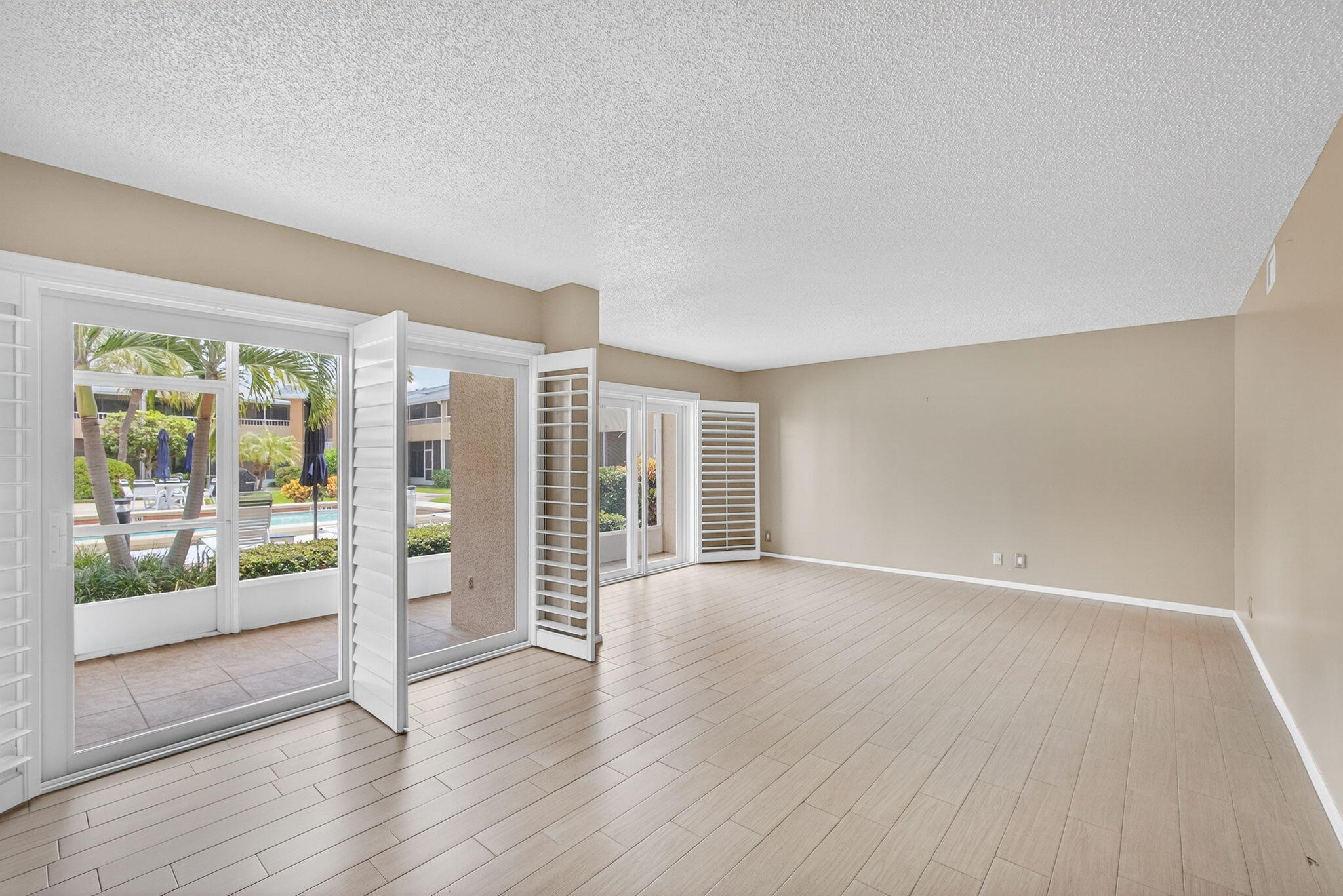 COURTYARD CONDO - Residential