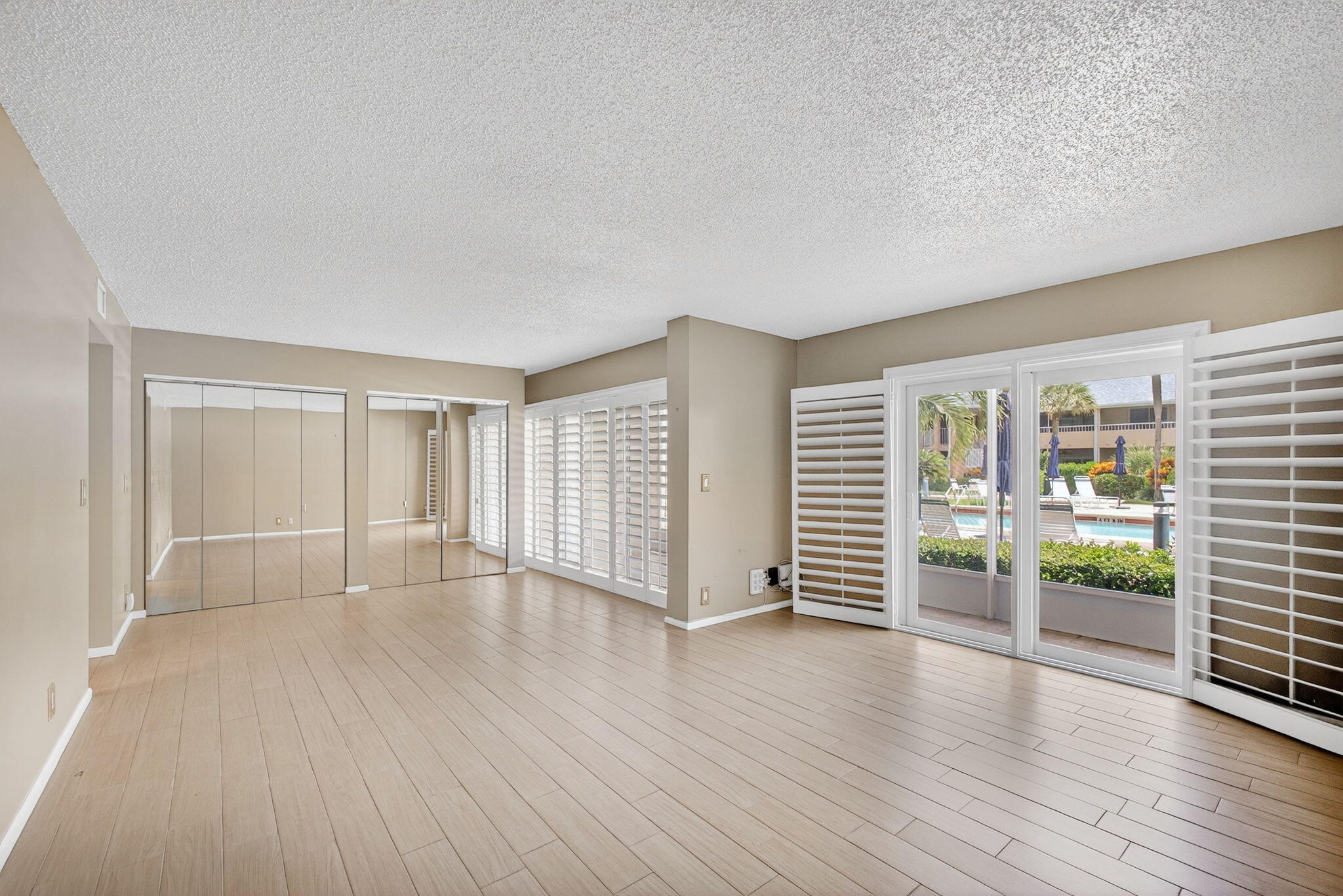 COURTYARD CONDO - Residential