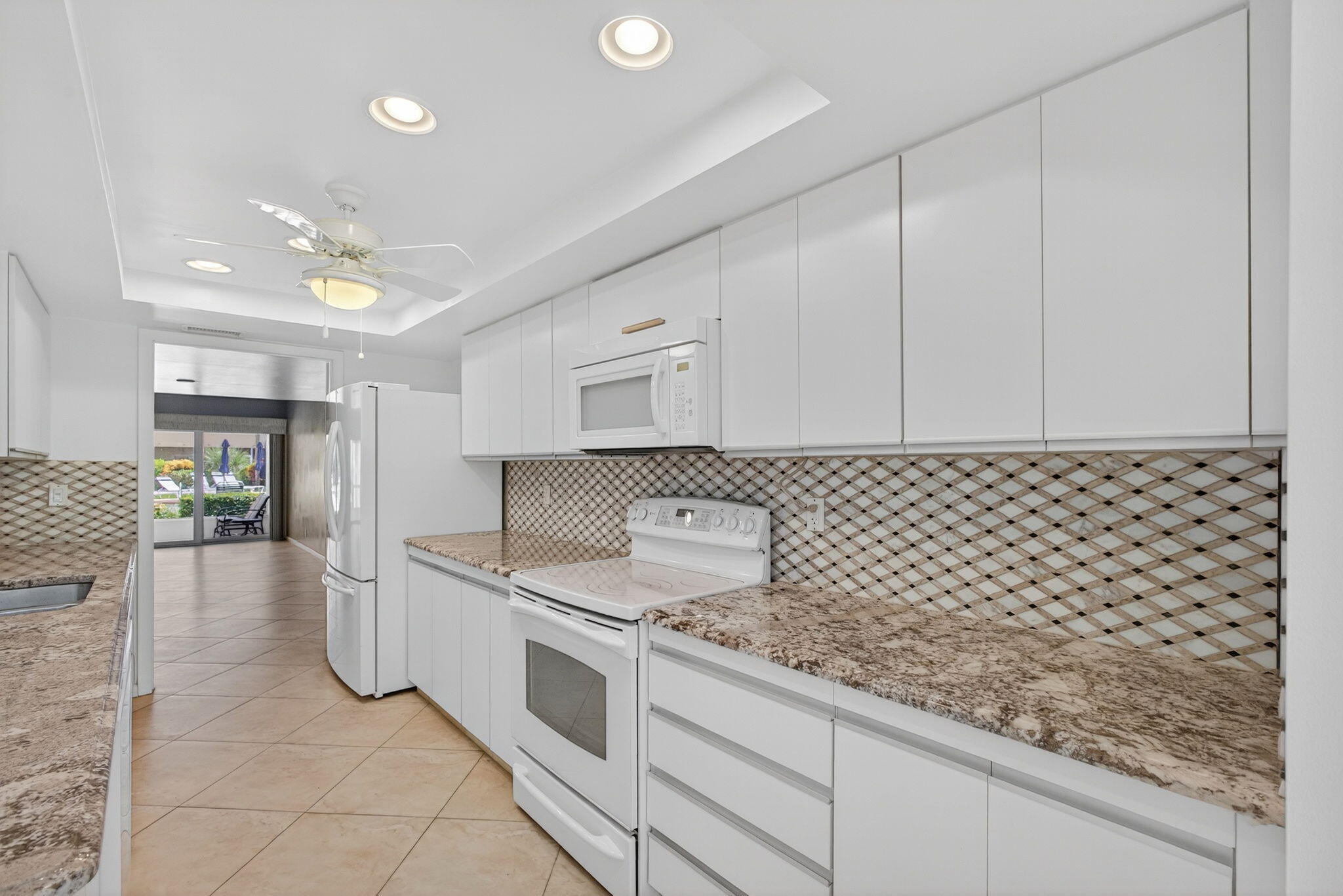 COURTYARD CONDO - Residential