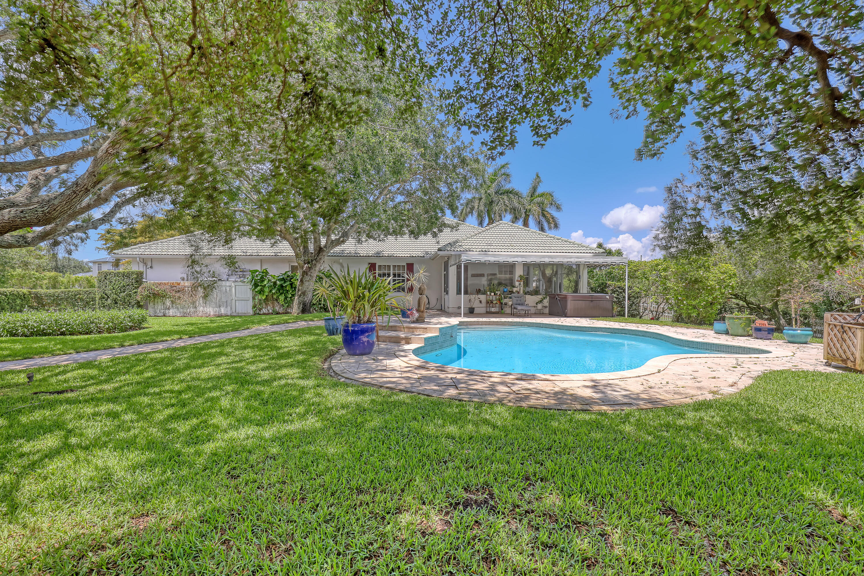 Palm Beach Point - Residential