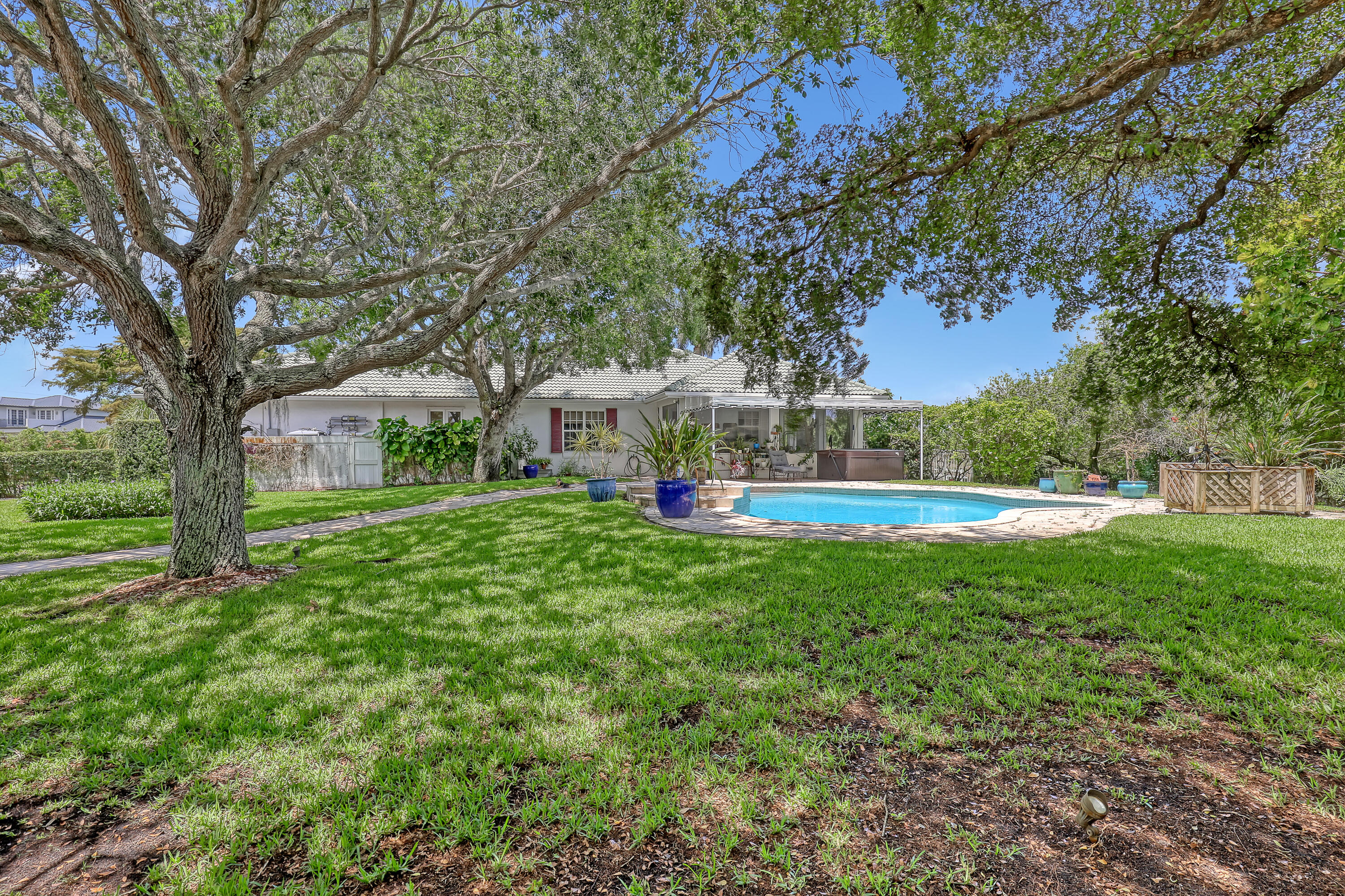 Palm Beach Point - Residential