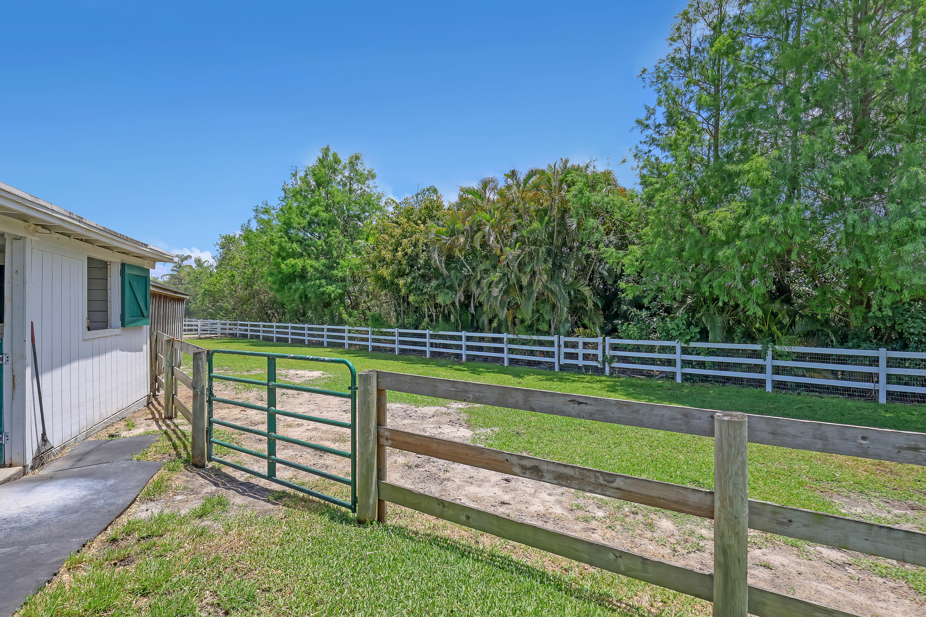 Palm Beach Point - Residential