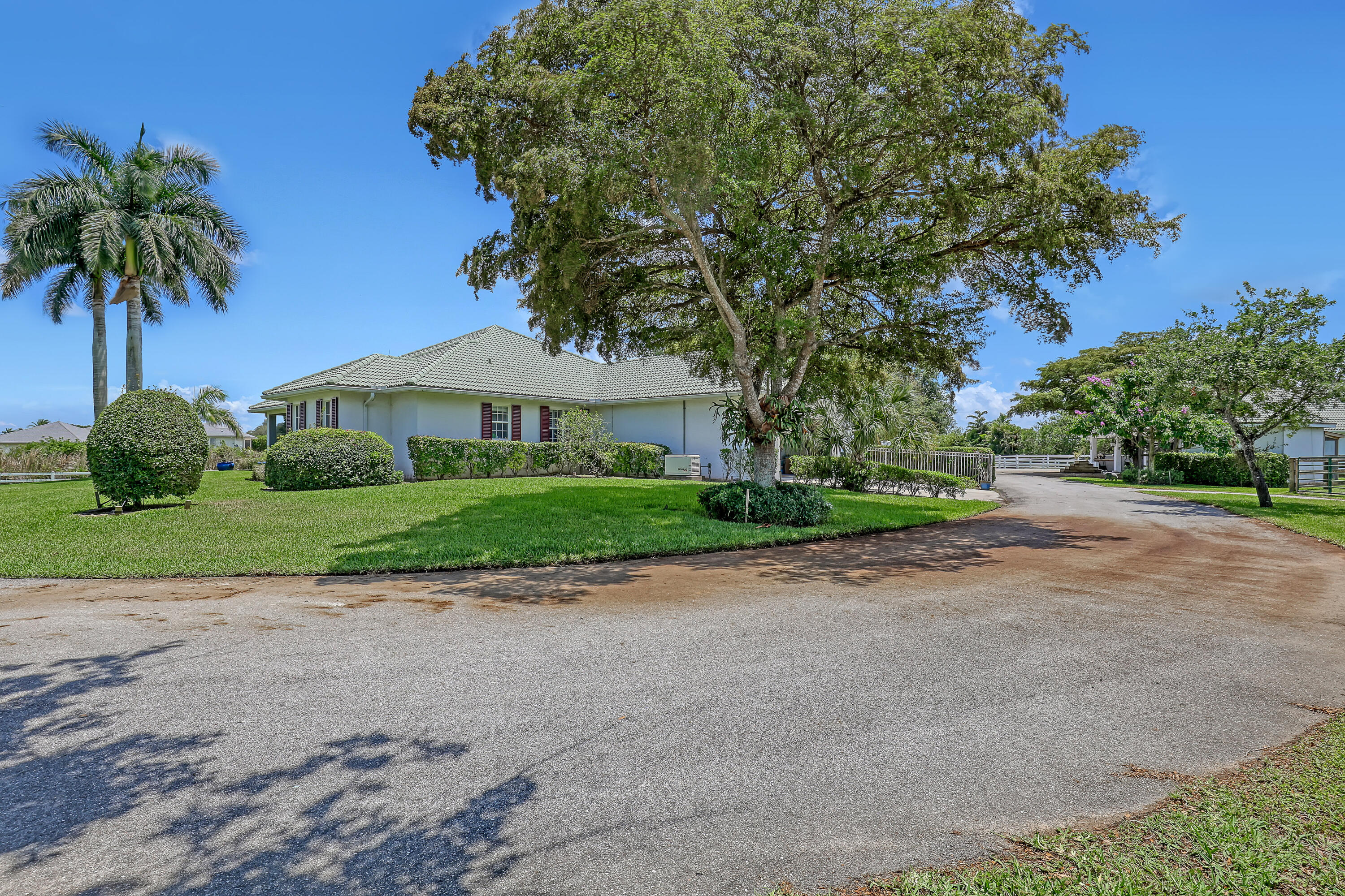 Palm Beach Point - Residential
