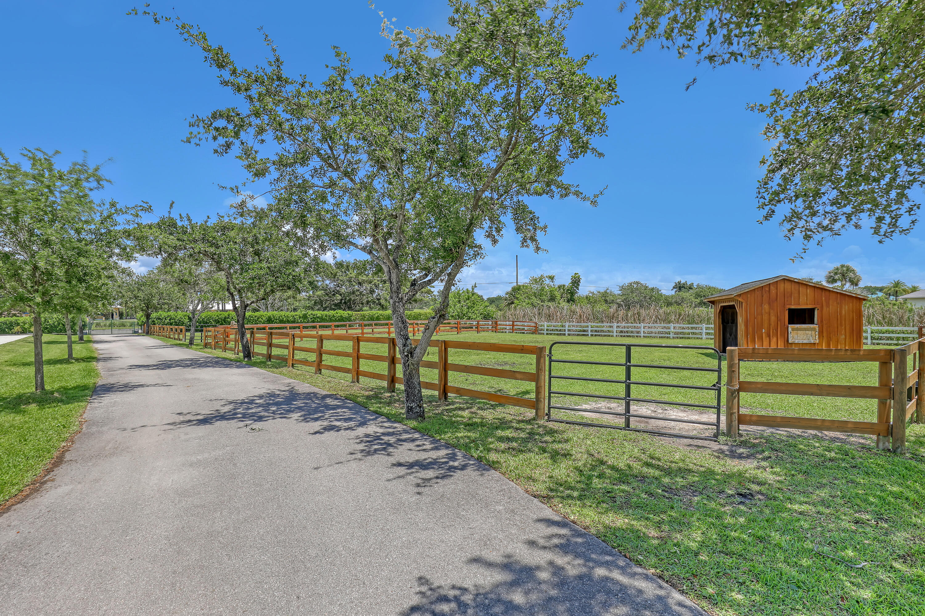 Palm Beach Point - Residential