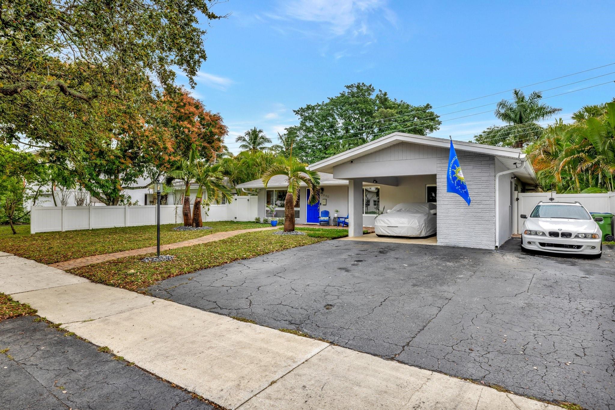 2940 NW 8th Ave