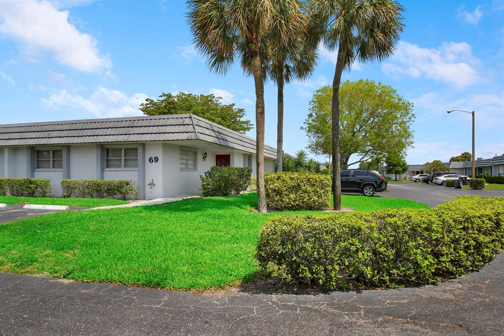 Enjoy this lovely single-story 2 bedroom, 2 bath condo available for annual lease in the 55+ community of Cresthaven. Featuring a spacious open living area with beautiful wood-look flooring. Large sliding glass doors open up from the living room to a spacious Florida room with built-in shelving and large windows providing for great natural light in this additional living space. Kitchen is equipped with a stainless steel refrigerator, electric stove top, accessible oven, microwave, dishwasher and an abundance of cabinet space. Adjacent to the kitchen is a quaint dining area with sliding doors to the sunroom. The stack bedroom floor plan offers 2 bedrooms, each with a large walk-in closet and carpeting, and 2 full bathrooms, one with a combination tub/shower and the other a walk-in shower.