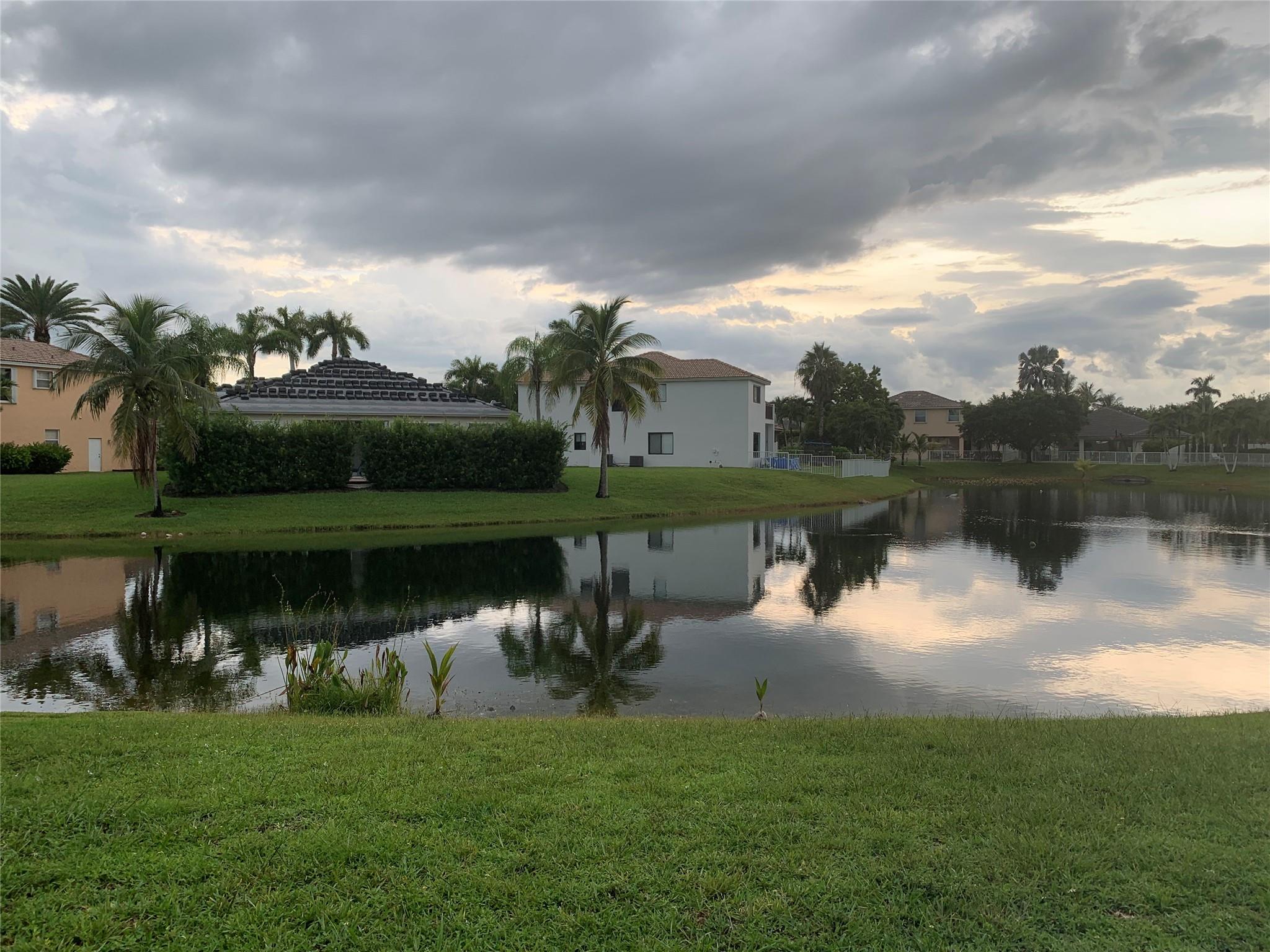 Windsor Palms 160-17 B - Residential