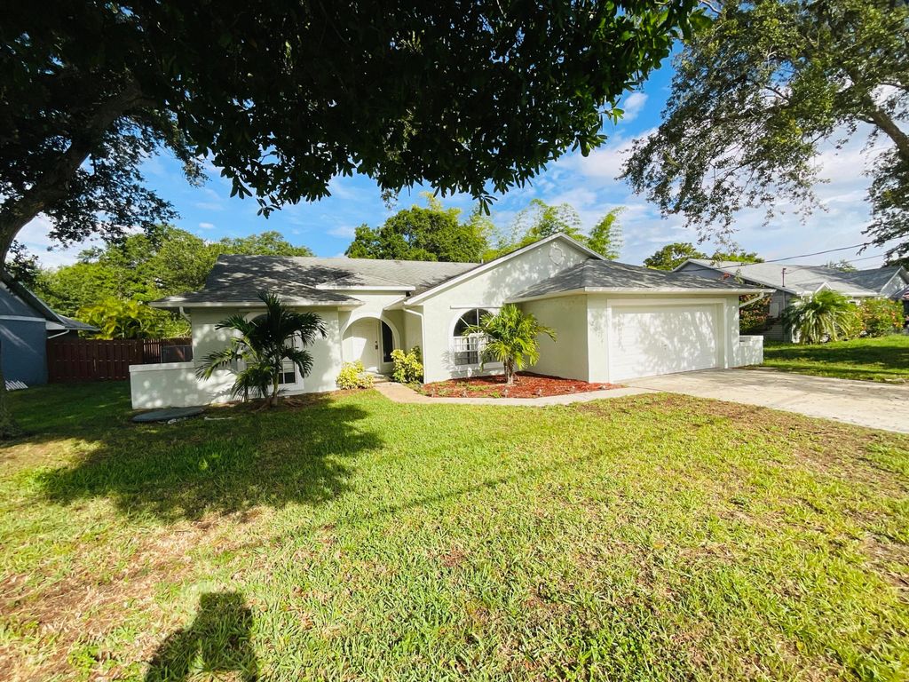 Photo of 2074 SW Aladdin Street, Port Saint Lucie, FL 34953 (MLS # R10995998)