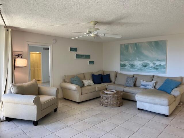 PHOENIX TOWERS CONDO - Residential Lease