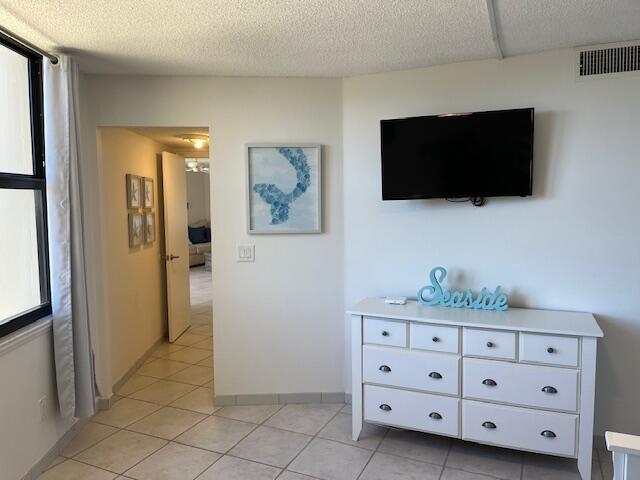 PHOENIX TOWERS CONDO - Residential Lease