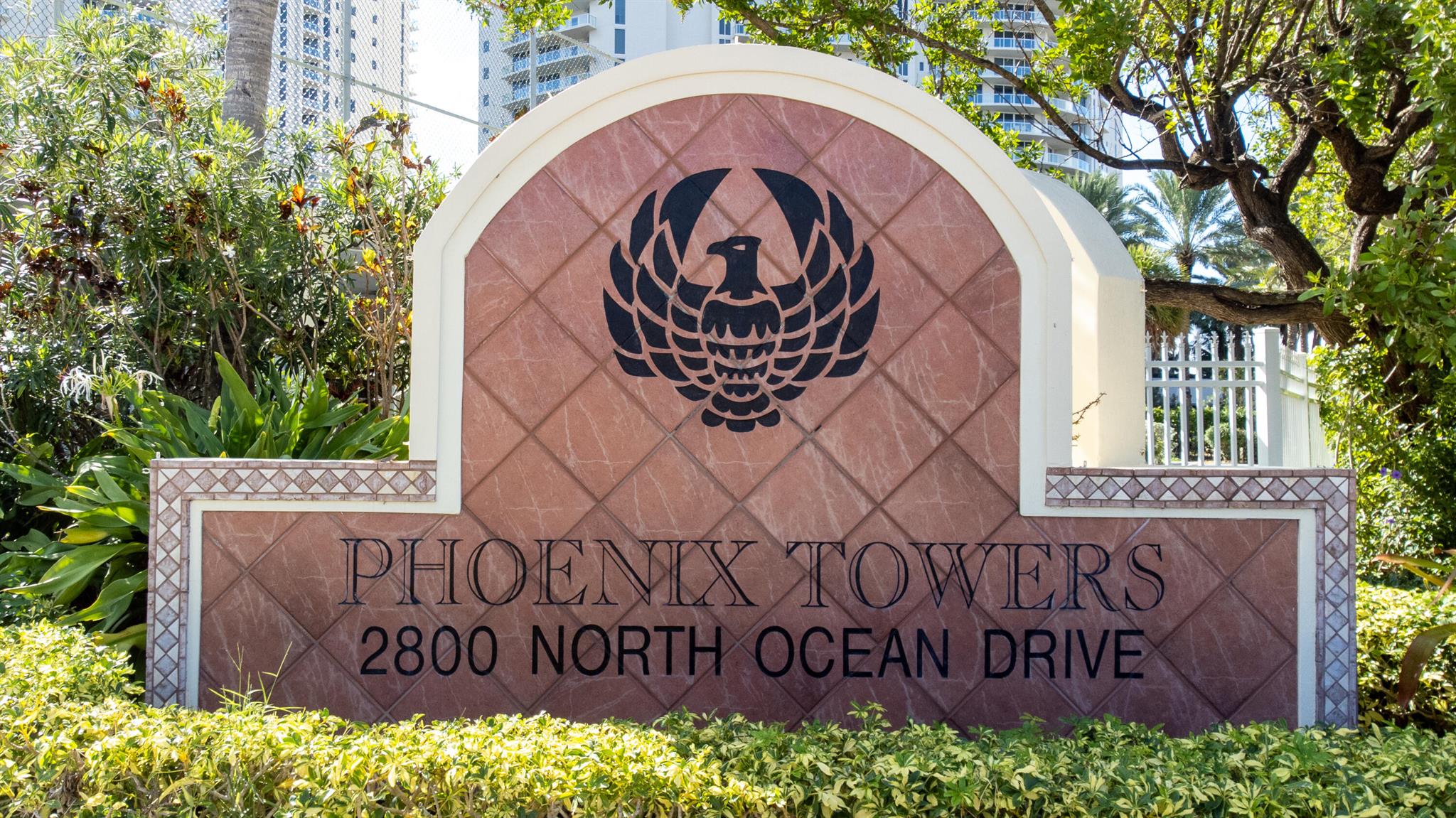 PHOENIX TOWERS CONDO - Residential Lease
