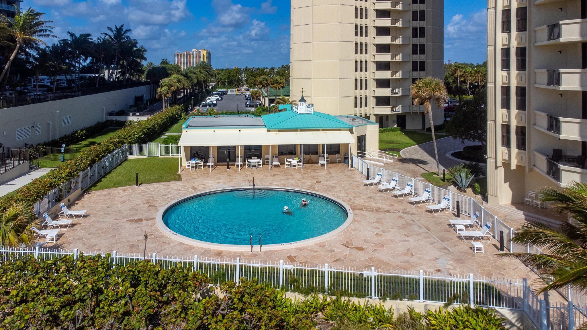 PHOENIX TOWERS CONDO - Residential Lease