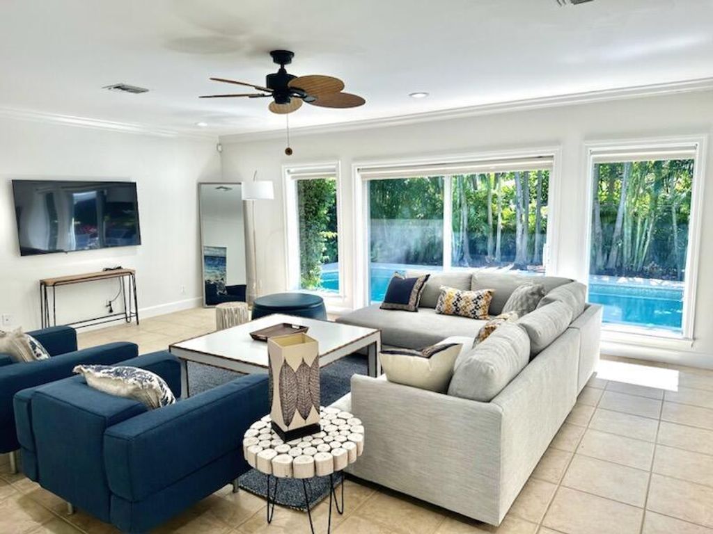 Photo of 230 Osceola Way, Palm Beach, FL 33480 (MLS # R11019299)