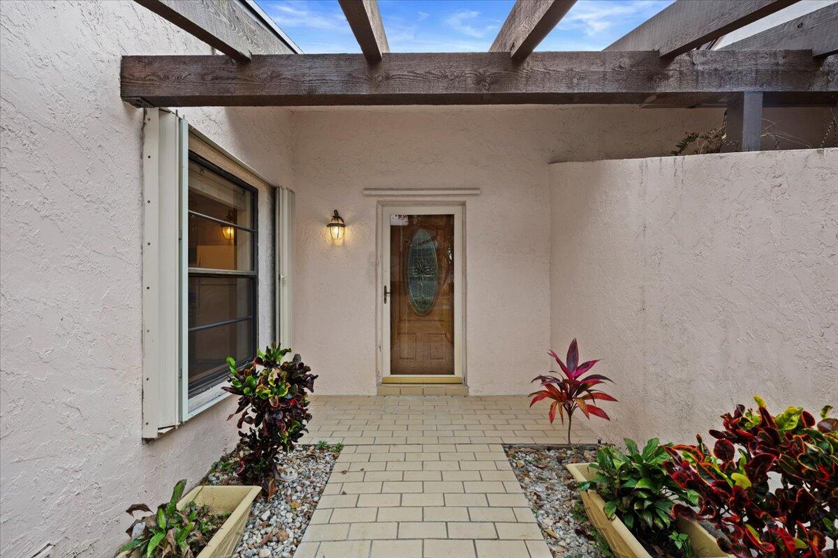 VILLAGES OF WOODLAKE 1 - Residential