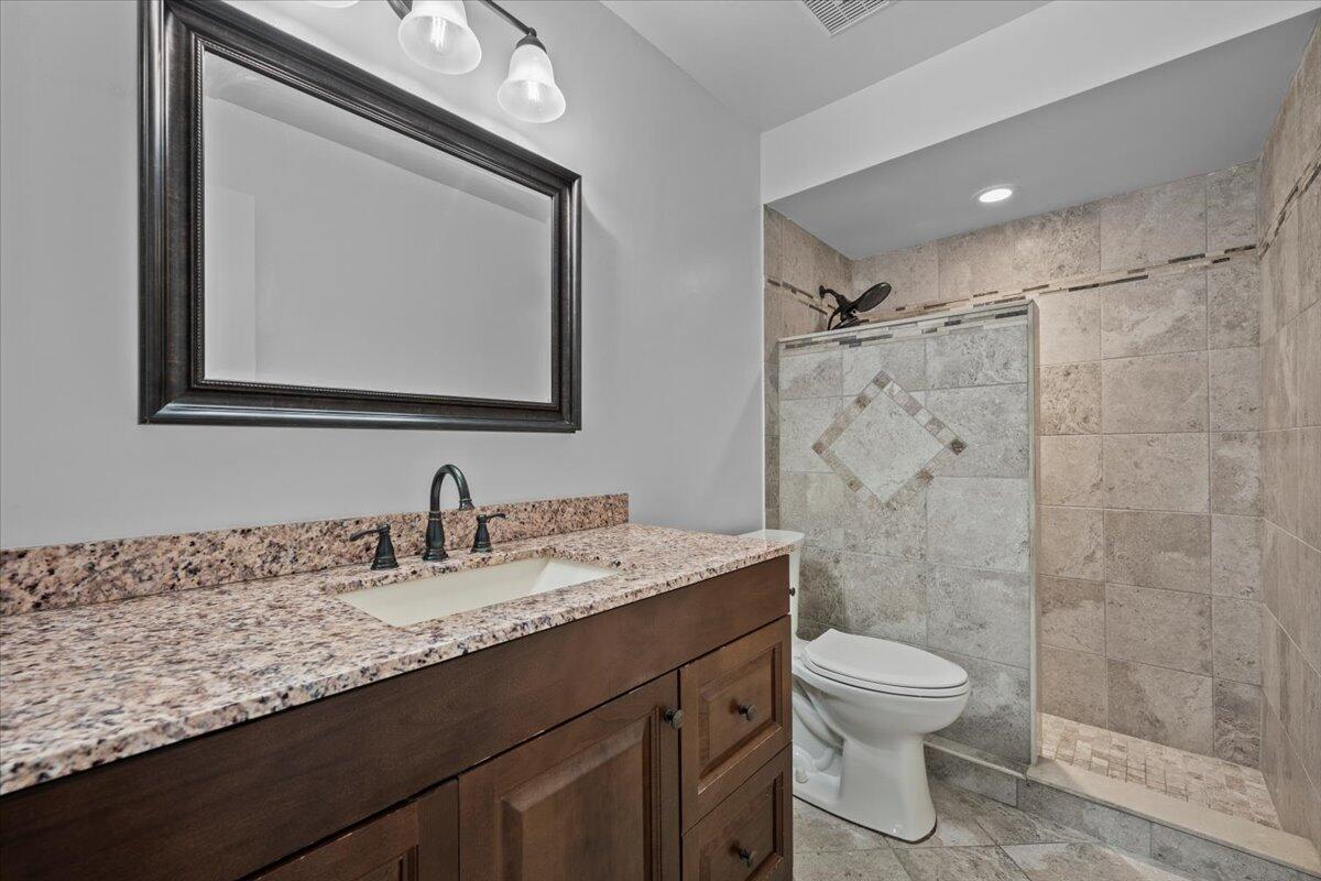 VILLAGES OF WOODLAKE 1 - Residential