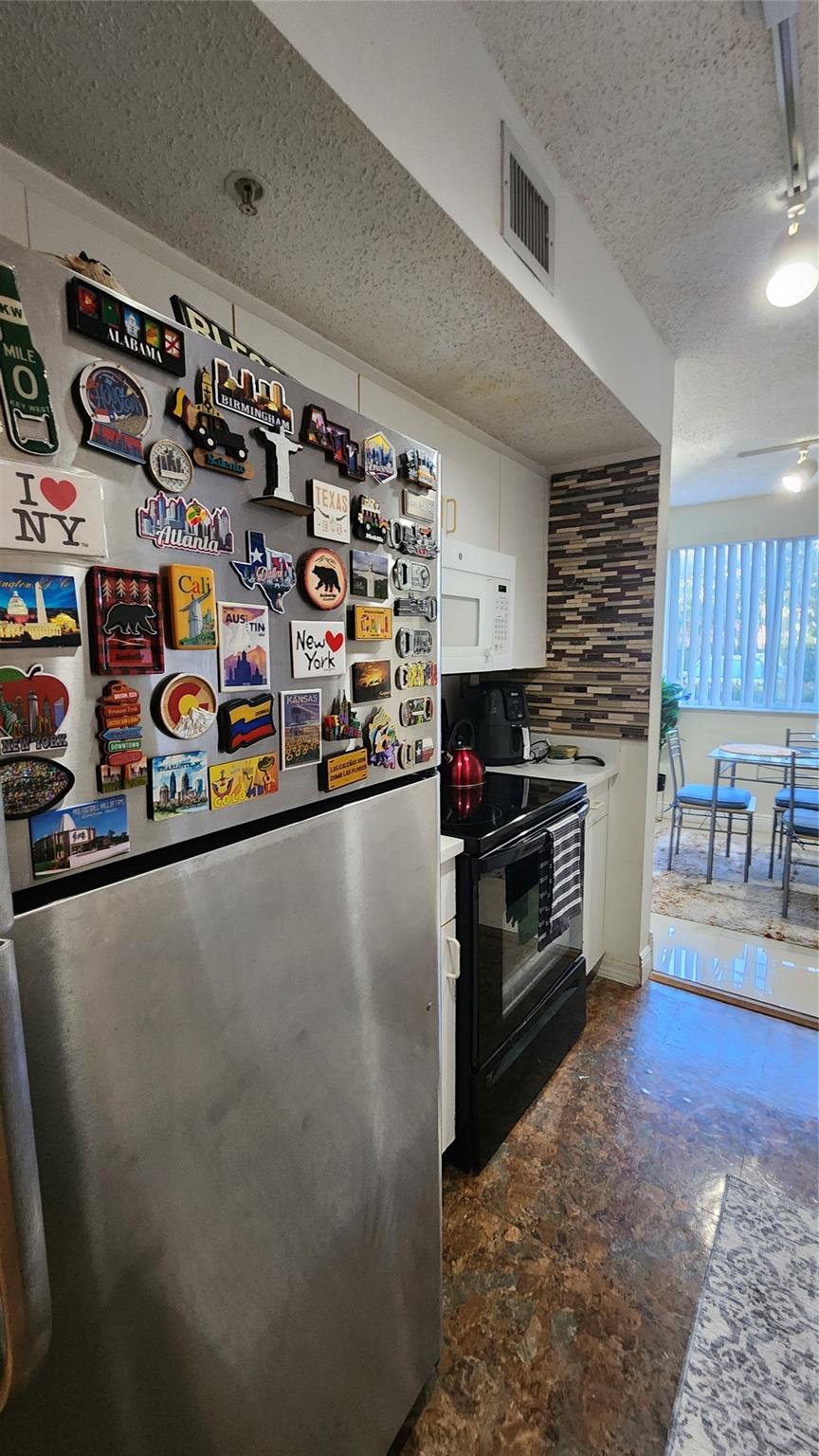 Riviera Palms Condo - Residential Lease