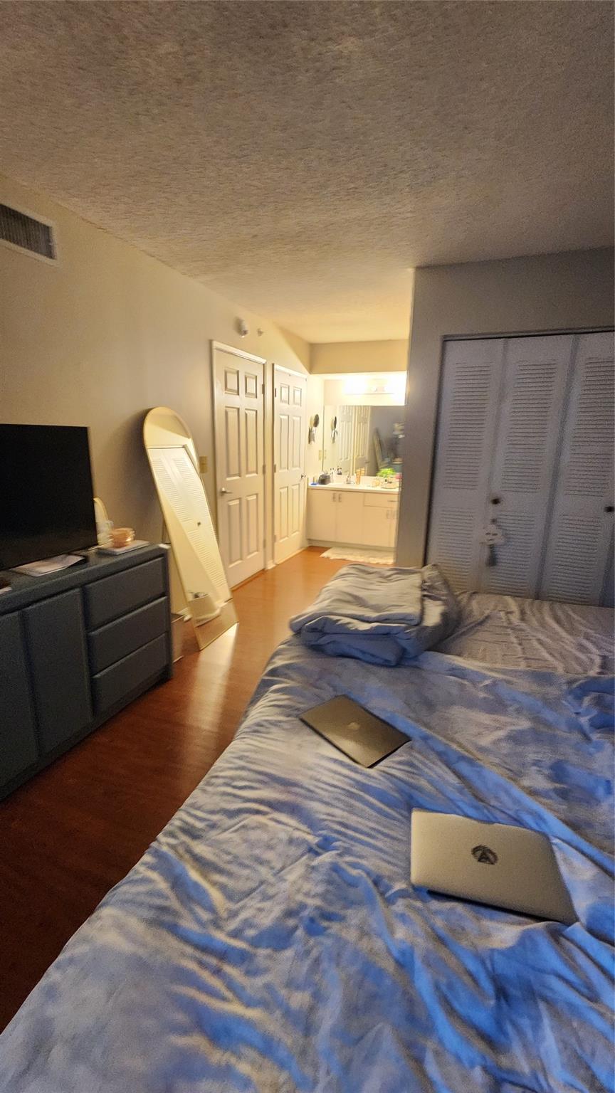 Riviera Palms Condo - Residential Lease