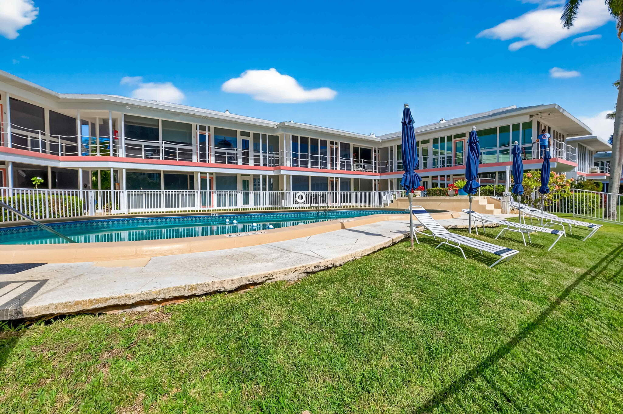 1124 Seminole Drive 4b