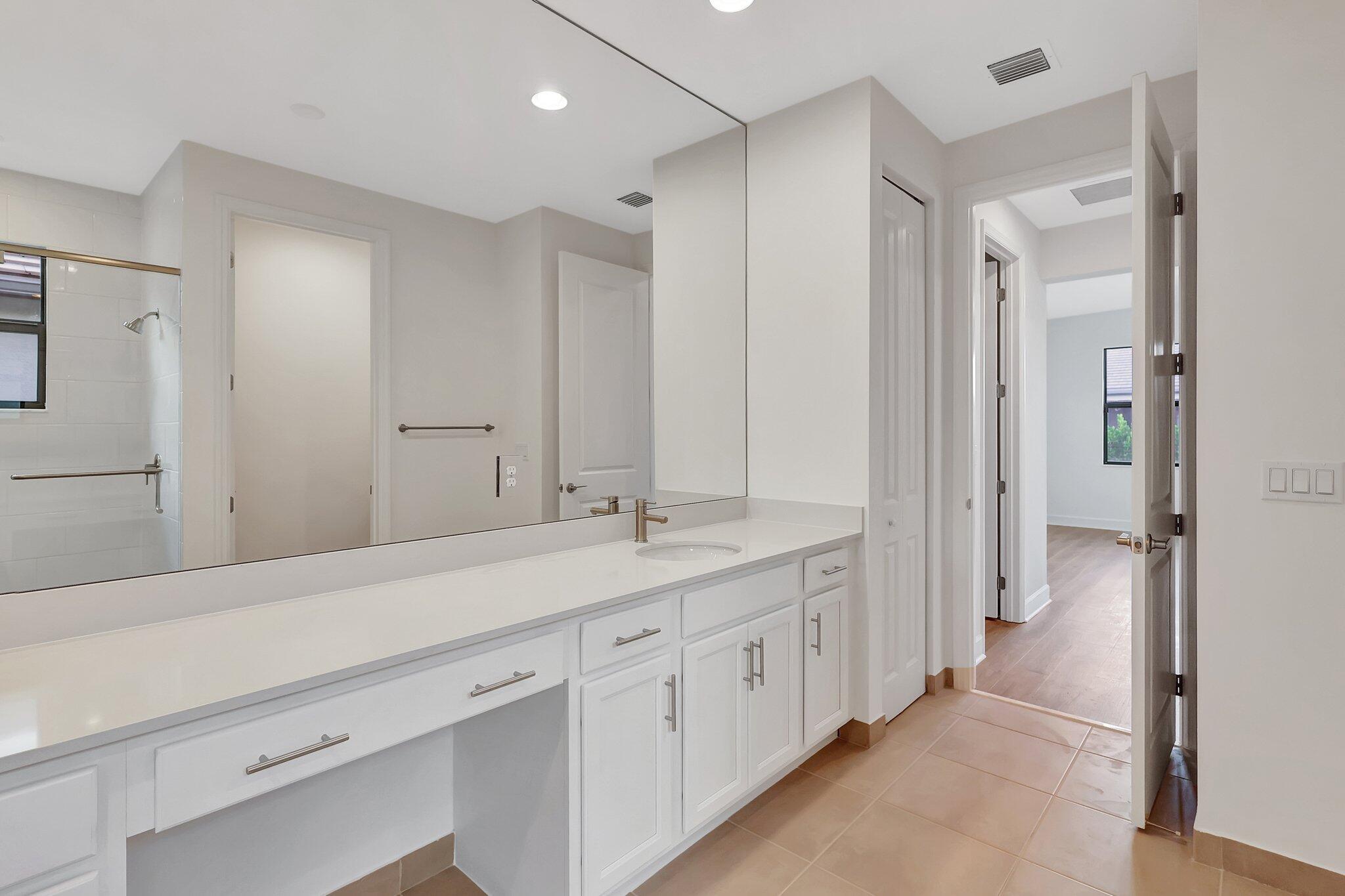 Riverland Valencia Walk - Residential Lease