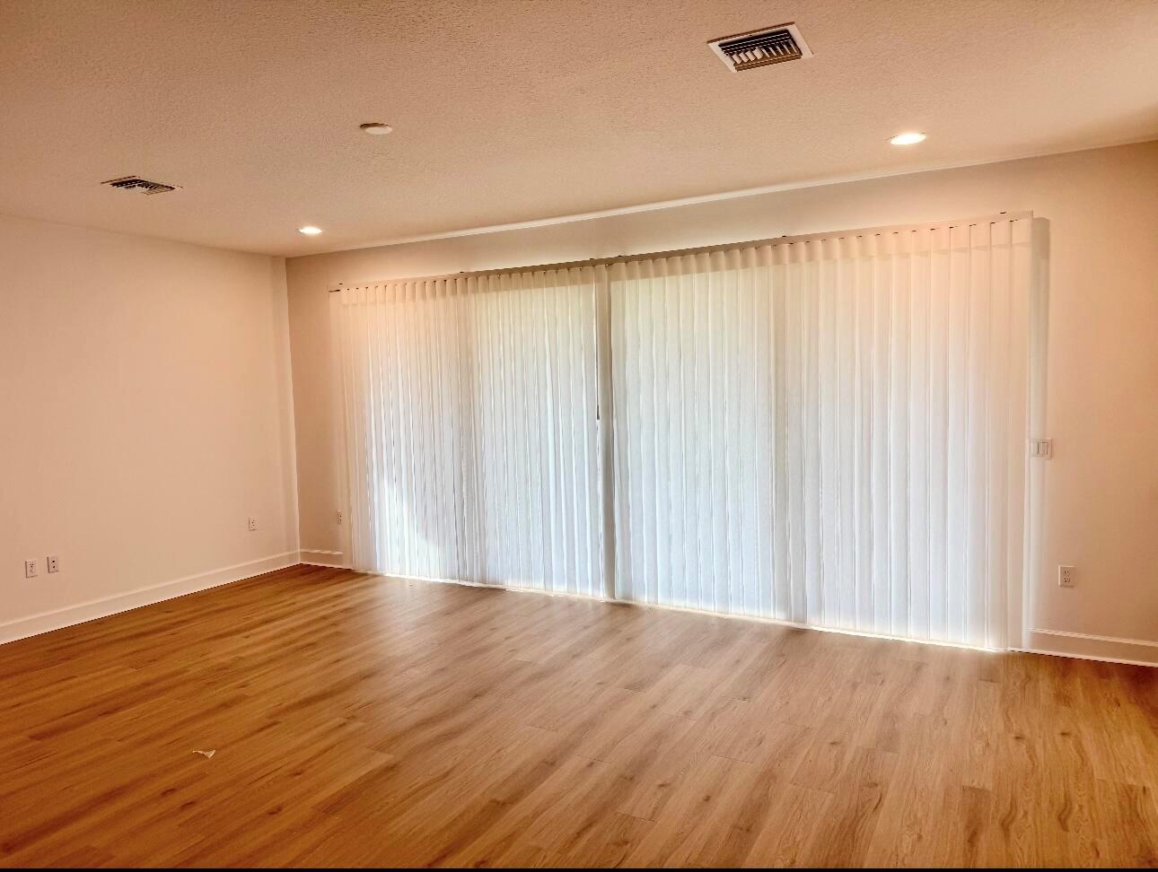 Riverland Valencia Walk - Residential Lease