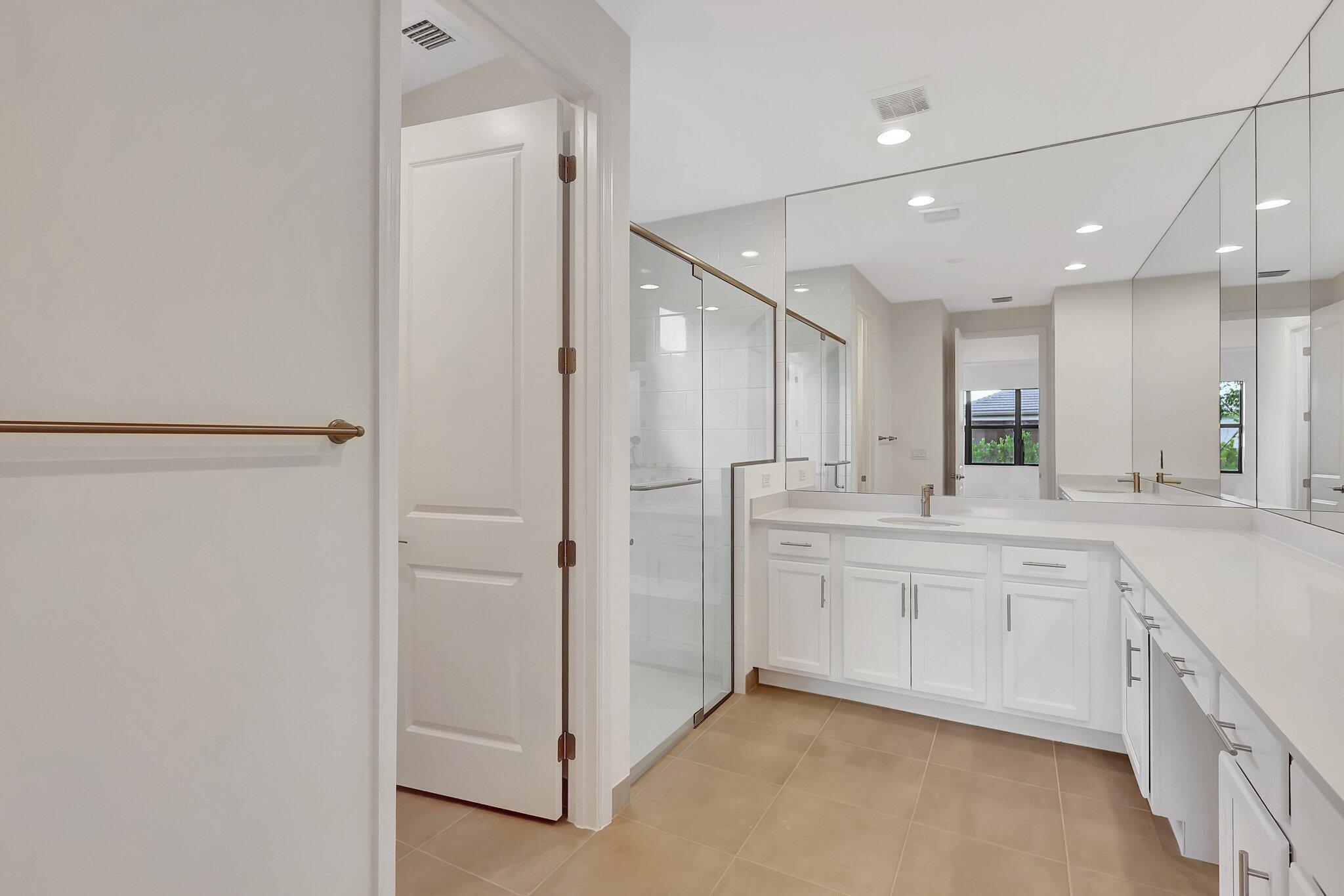 Riverland Valencia Walk - Residential Lease