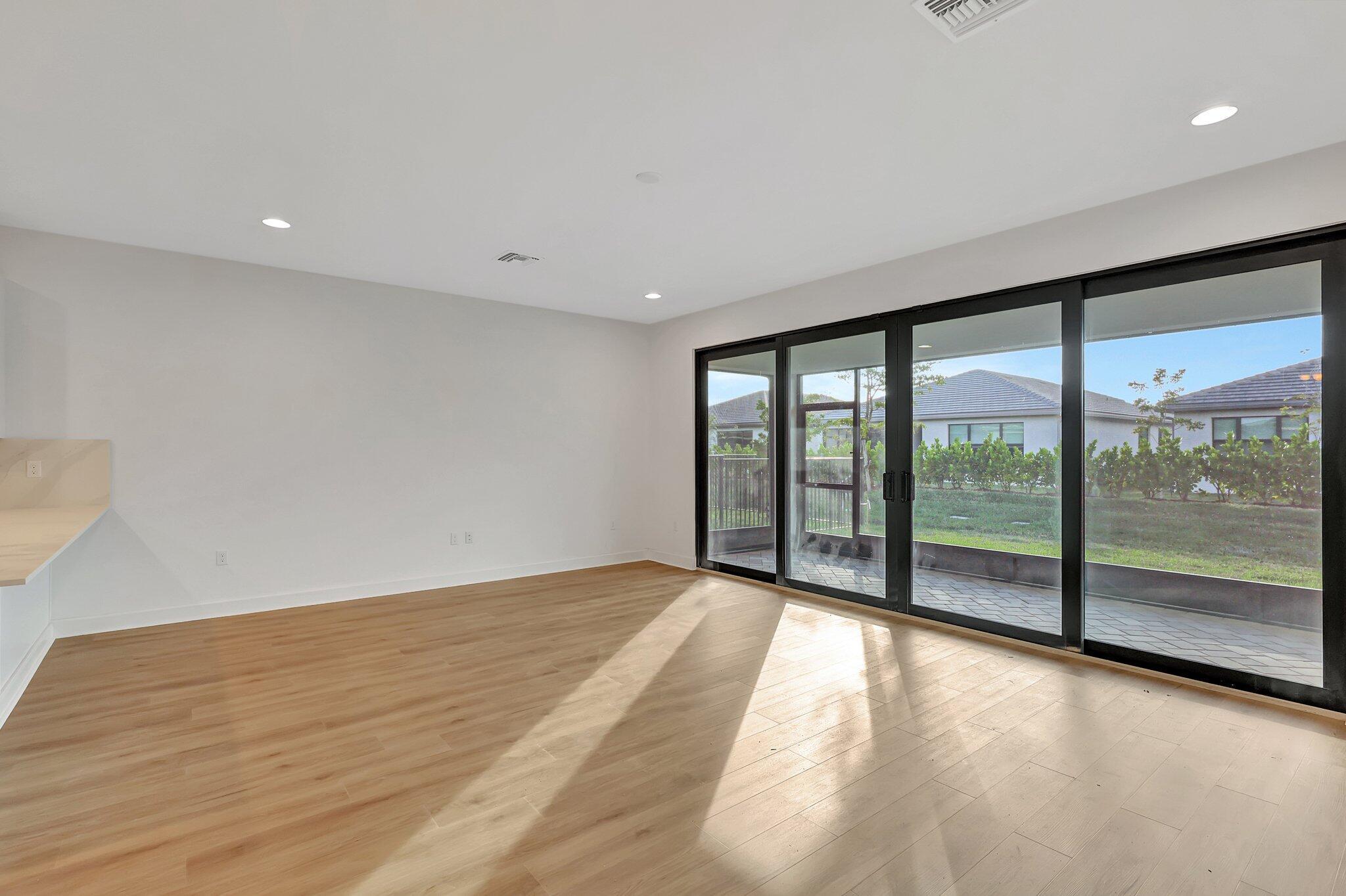 Riverland Valencia Walk - Residential Lease