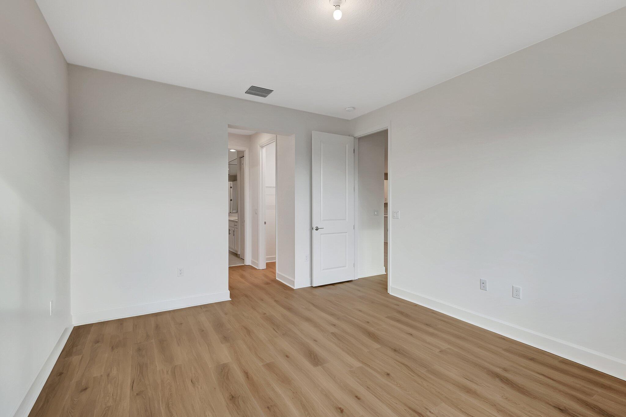 Riverland Valencia Walk - Residential Lease