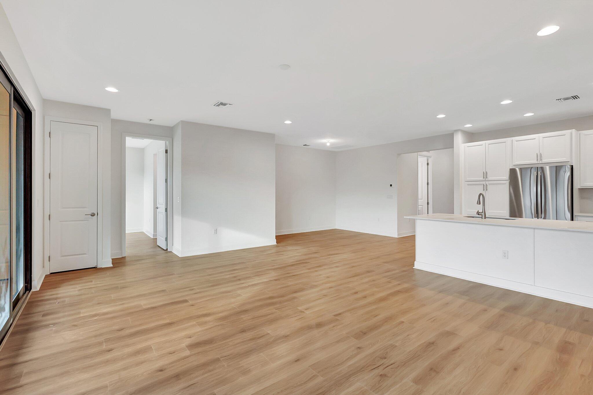 Riverland Valencia Walk - Residential Lease