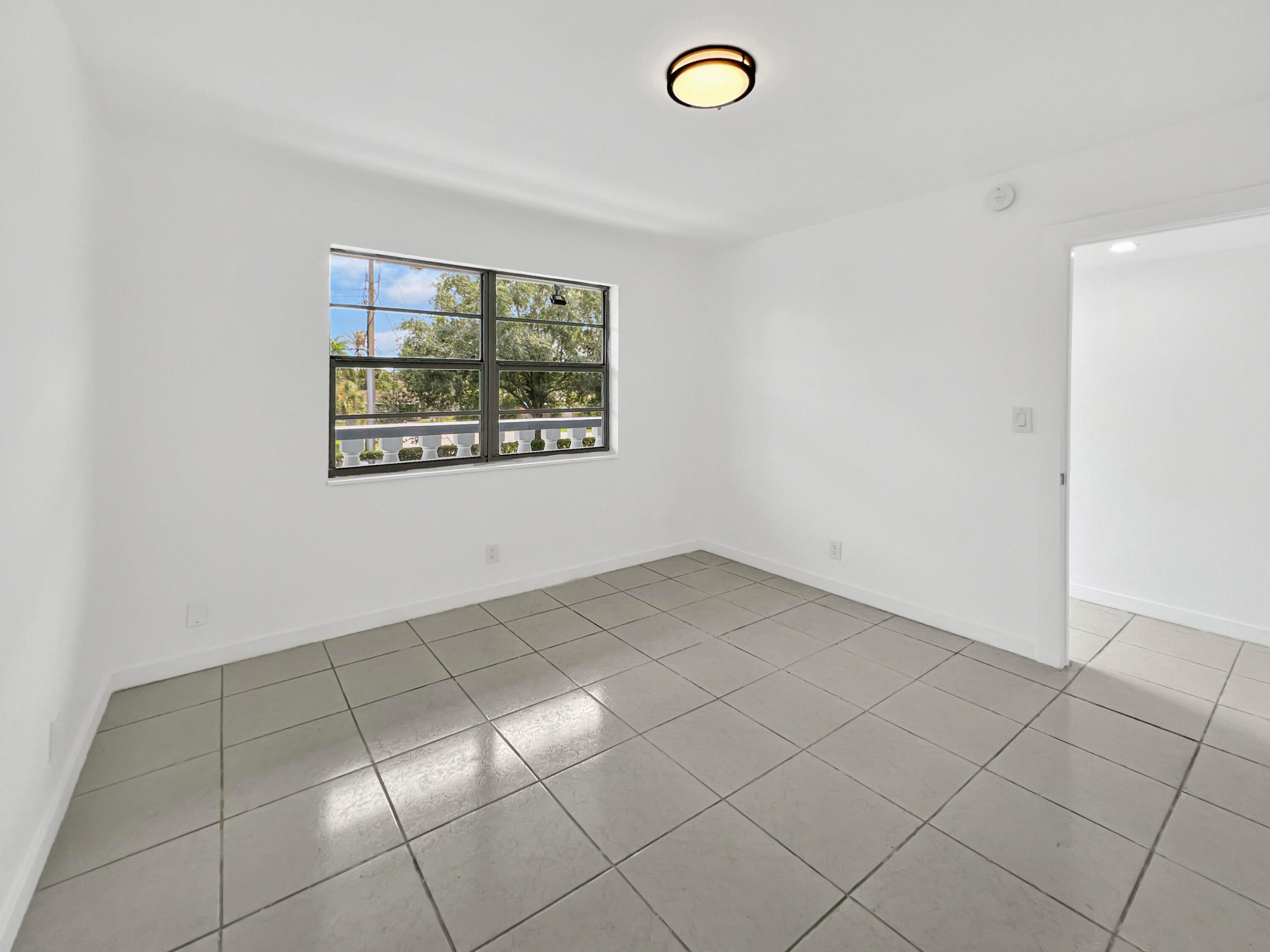 CAMELOT SHORES CONDO - Residential