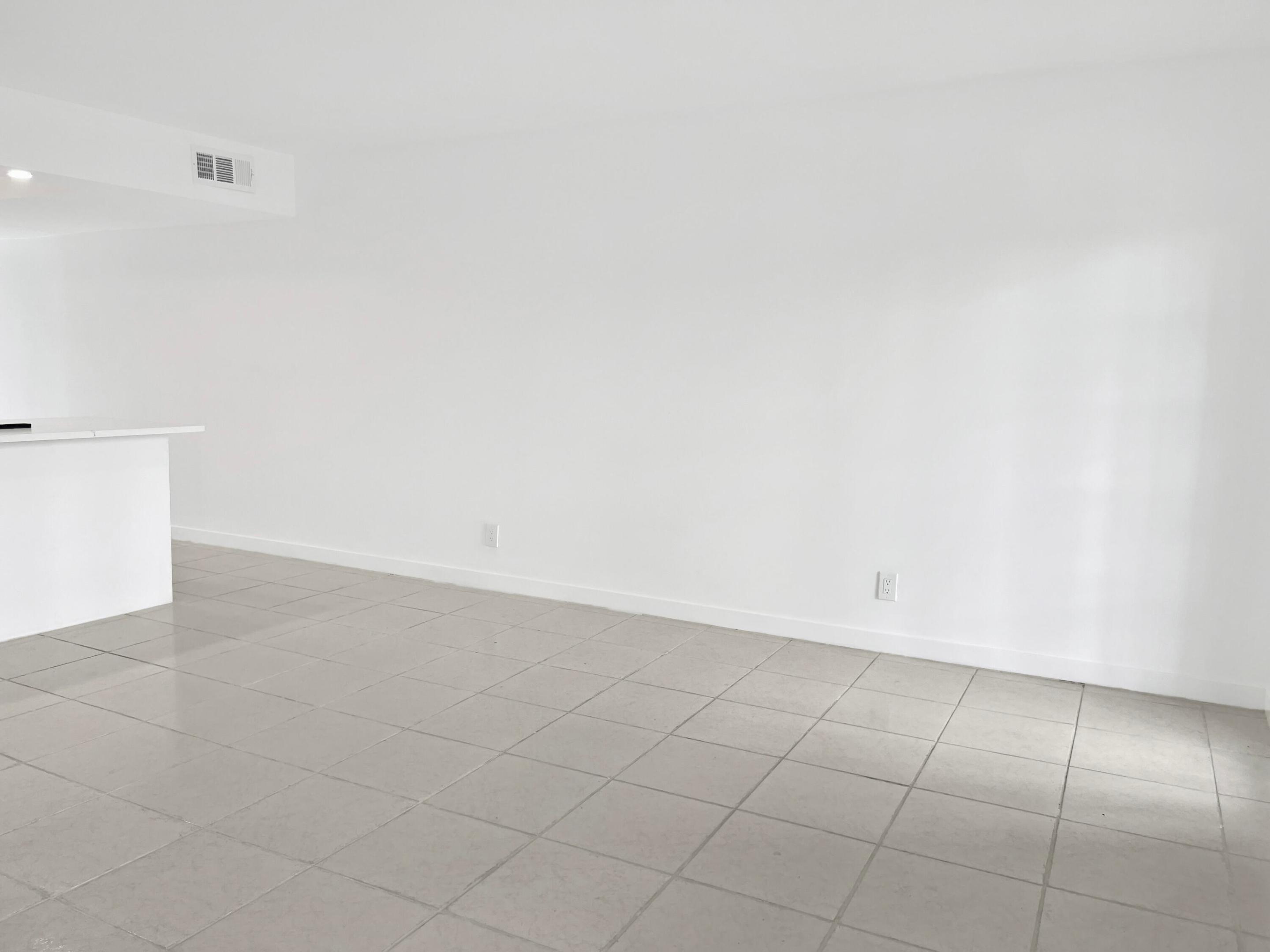 CAMELOT SHORES CONDO - Residential