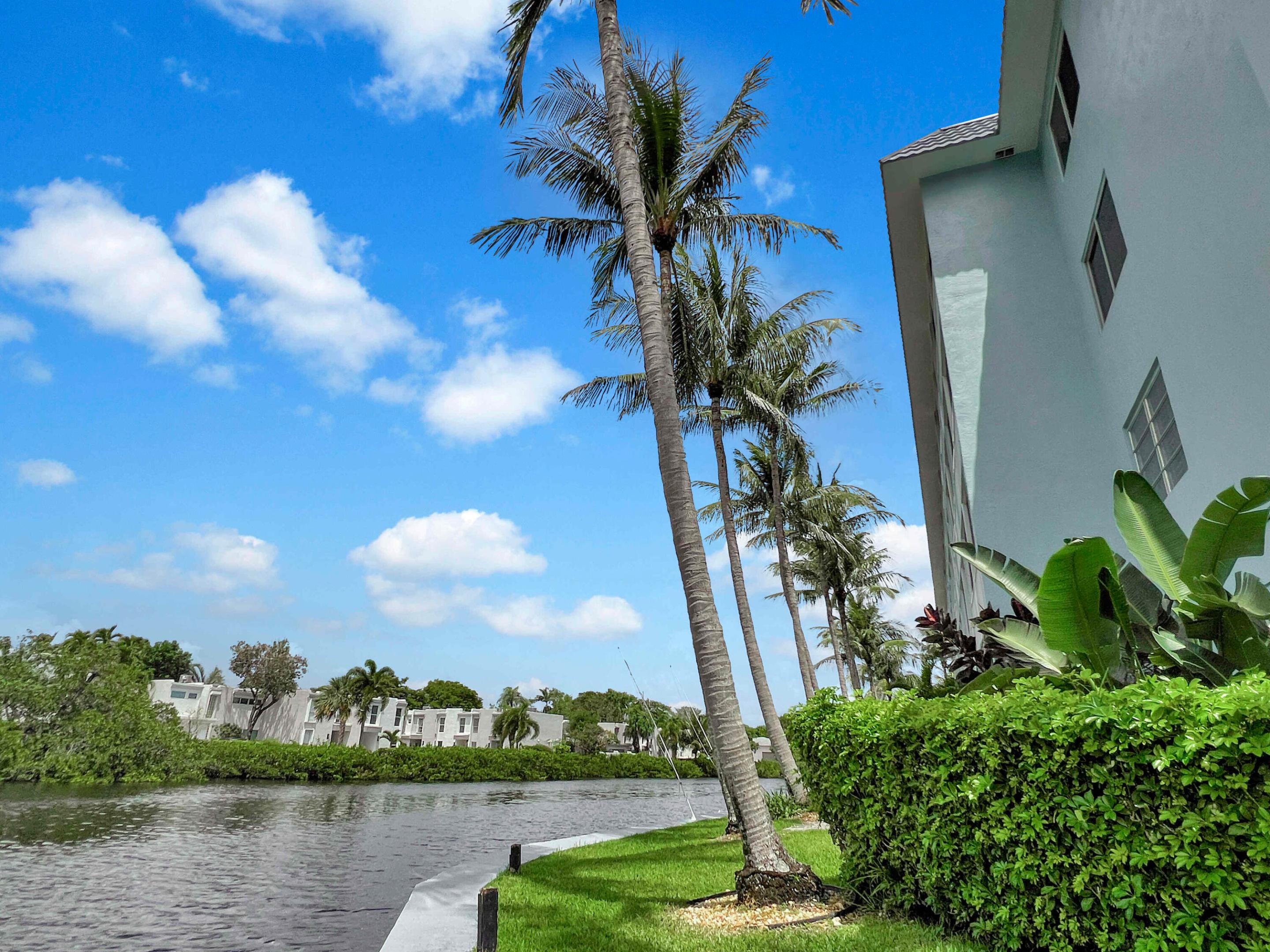 CAMELOT SHORES CONDO - Residential