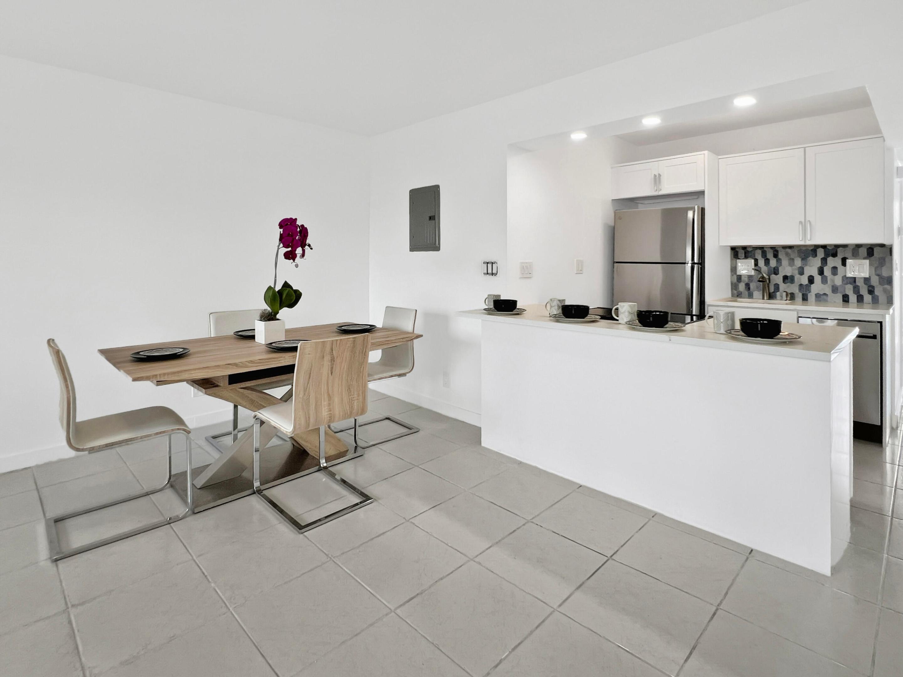 CAMELOT SHORES CONDO - Residential