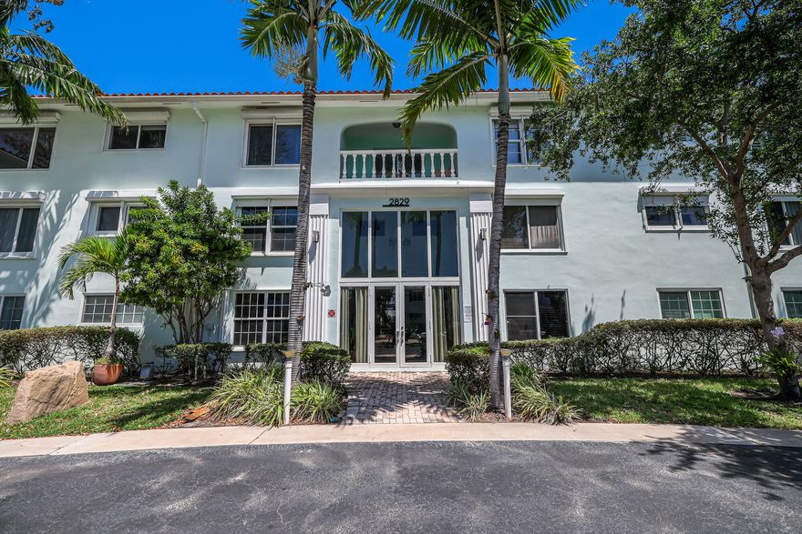 Chic 2BD/2BA in a boutique Coral Ridge co-op! This move-in ready residence features an updated modern kitchen and renovated baths, plus a bright, clean layout. Enjoy a small, well-maintained community with pool and on-site laundry. Prime location near beaches, shopping, and dining. Co-op ownership—cash only. Rental restrictions apply: no leasing first year, then once annually up to 90 days. Ideal for end-users seeking style, convenience, and a quiet, well-run building.