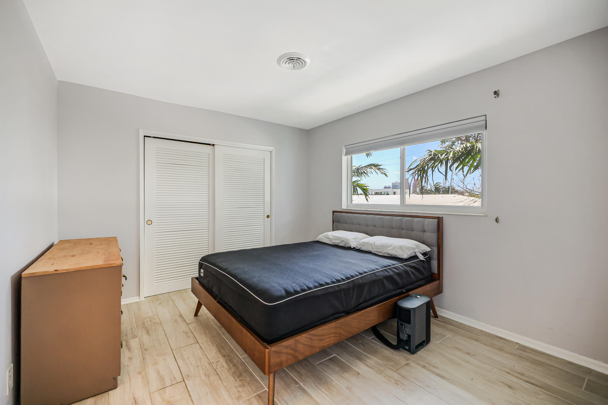 REGENCY HOUSE CO-OP - Residential