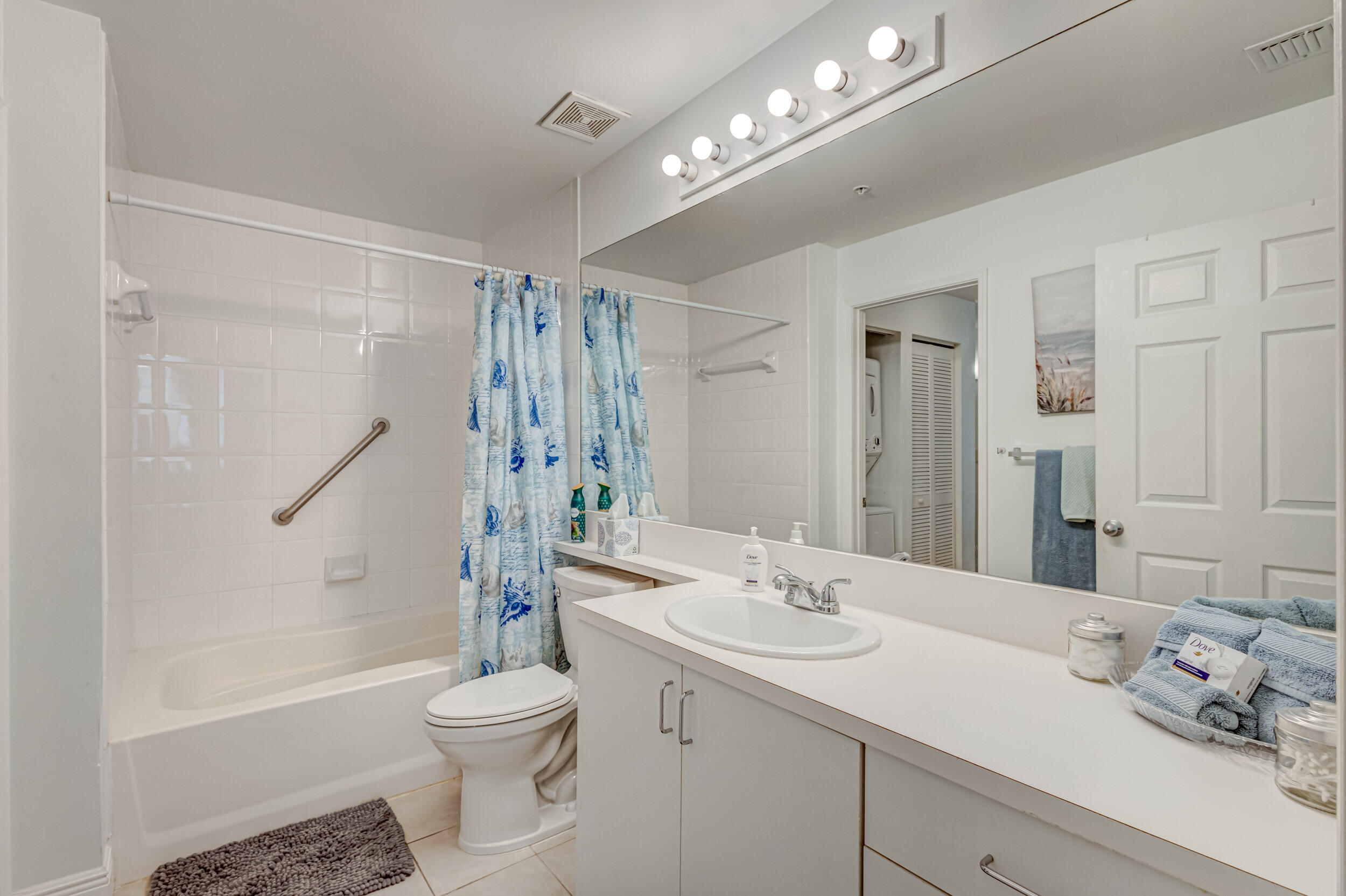 COURTYARDS IN CITYPLACE CONDO - Residential Lease