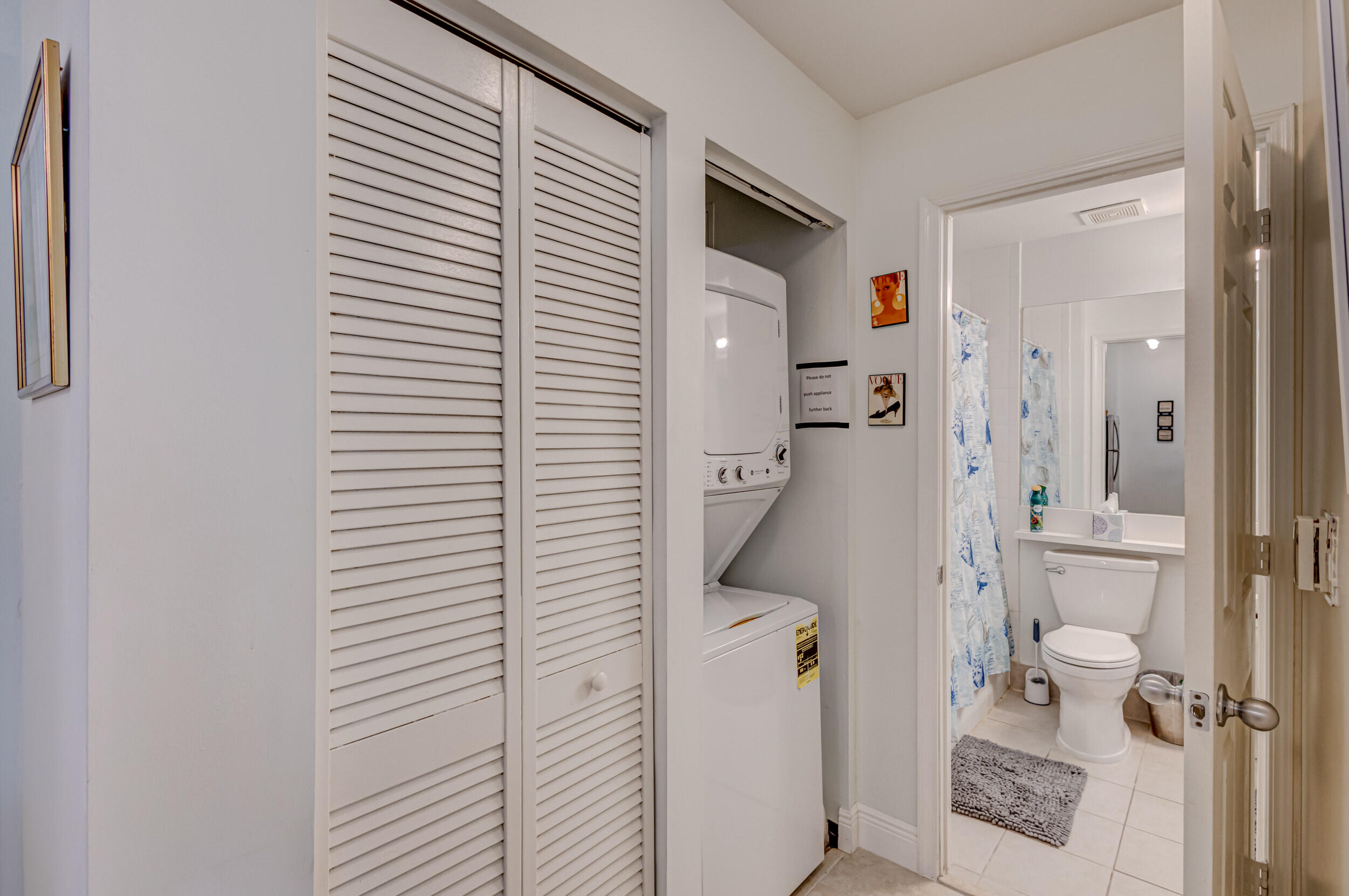 COURTYARDS IN CITYPLACE CONDO - Residential Lease