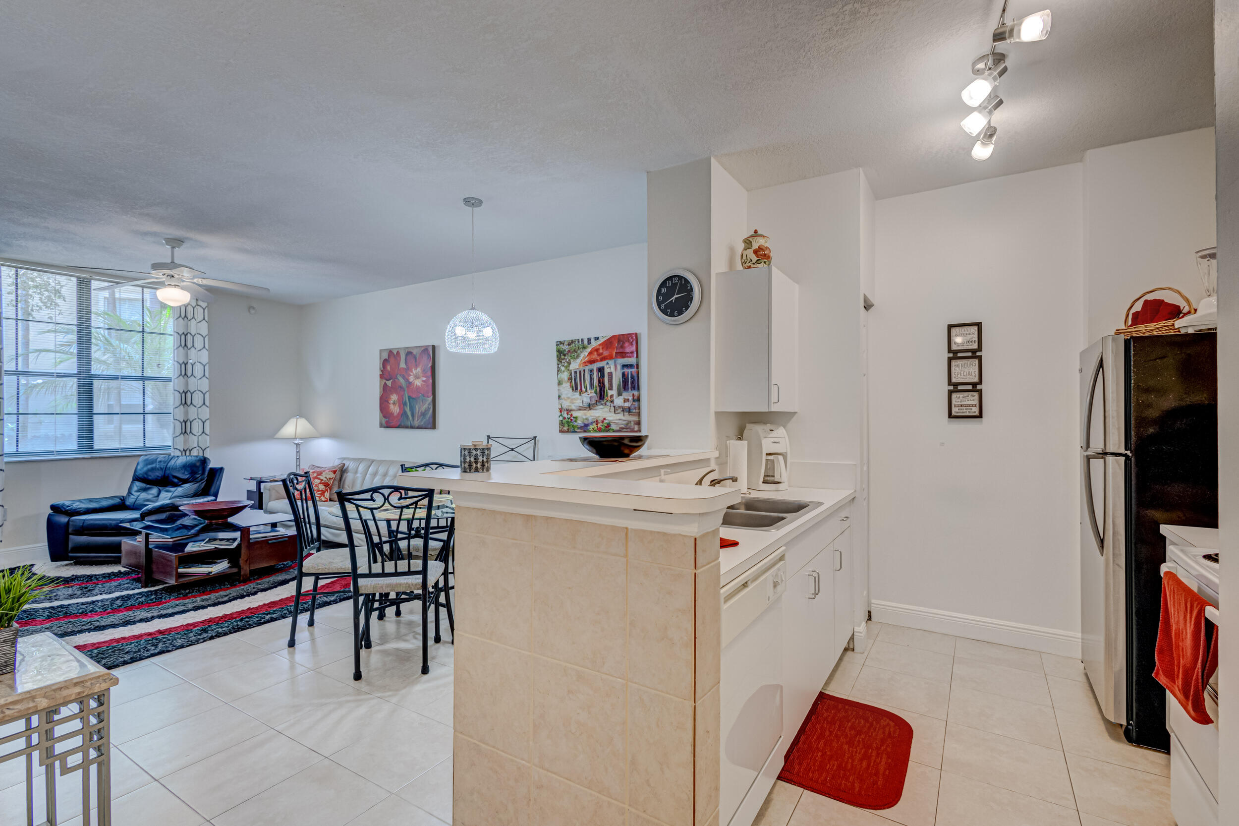 COURTYARDS IN CITYPLACE CONDO - Residential Lease