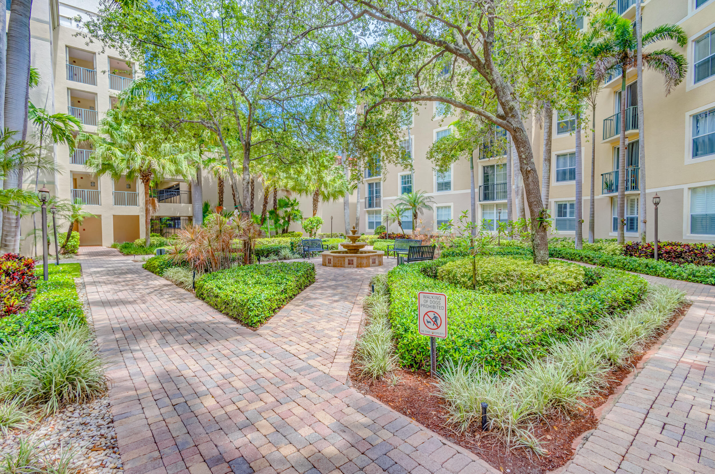 COURTYARDS IN CITYPLACE CONDO - Residential Lease