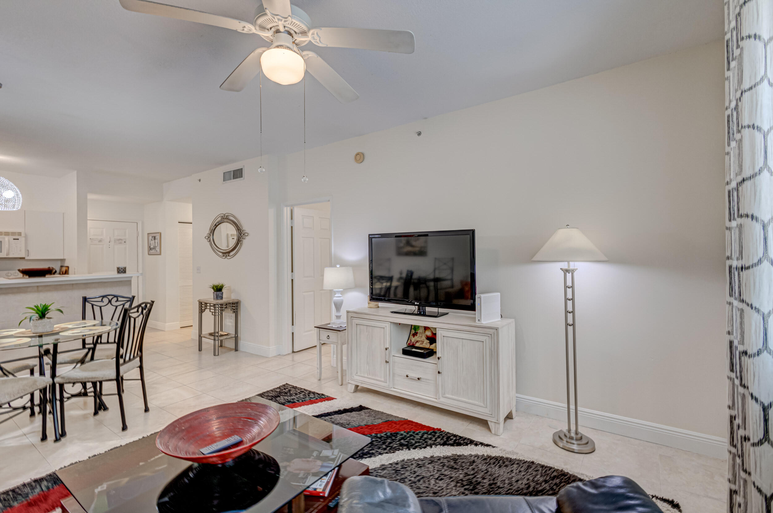 COURTYARDS IN CITYPLACE CONDO - Residential Lease