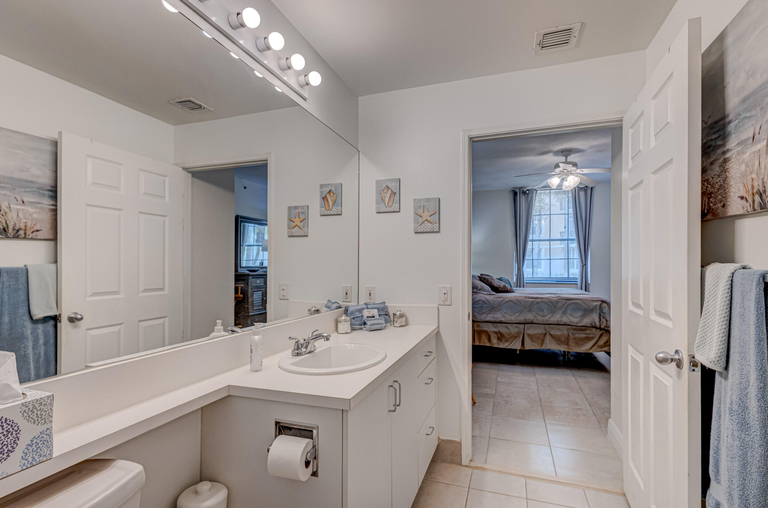 COURTYARDS IN CITYPLACE CONDO - Residential Lease