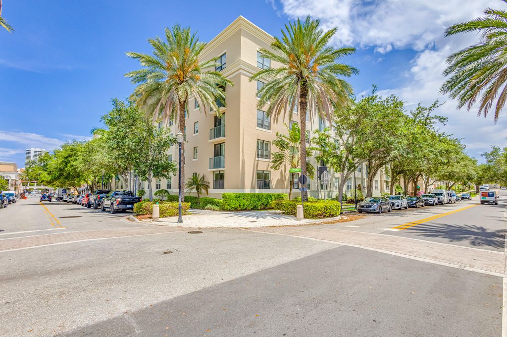 Photo of 630 S Sapodilla Avenue #112, West Palm Beach, FL 33401 (MLS # R11162804)