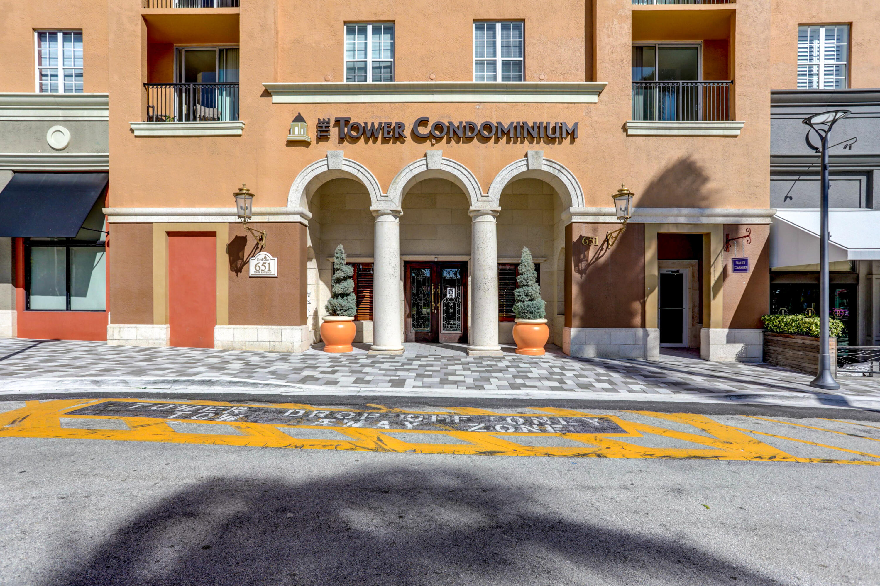 COURTYARDS IN CITYPLACE CONDO - Residential Lease