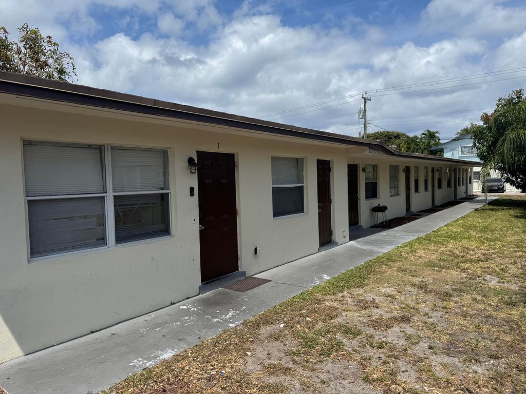 Photo of 1522 S N Street #5, Lake Worth Beach, FL 33460 (MLS # R11085688)