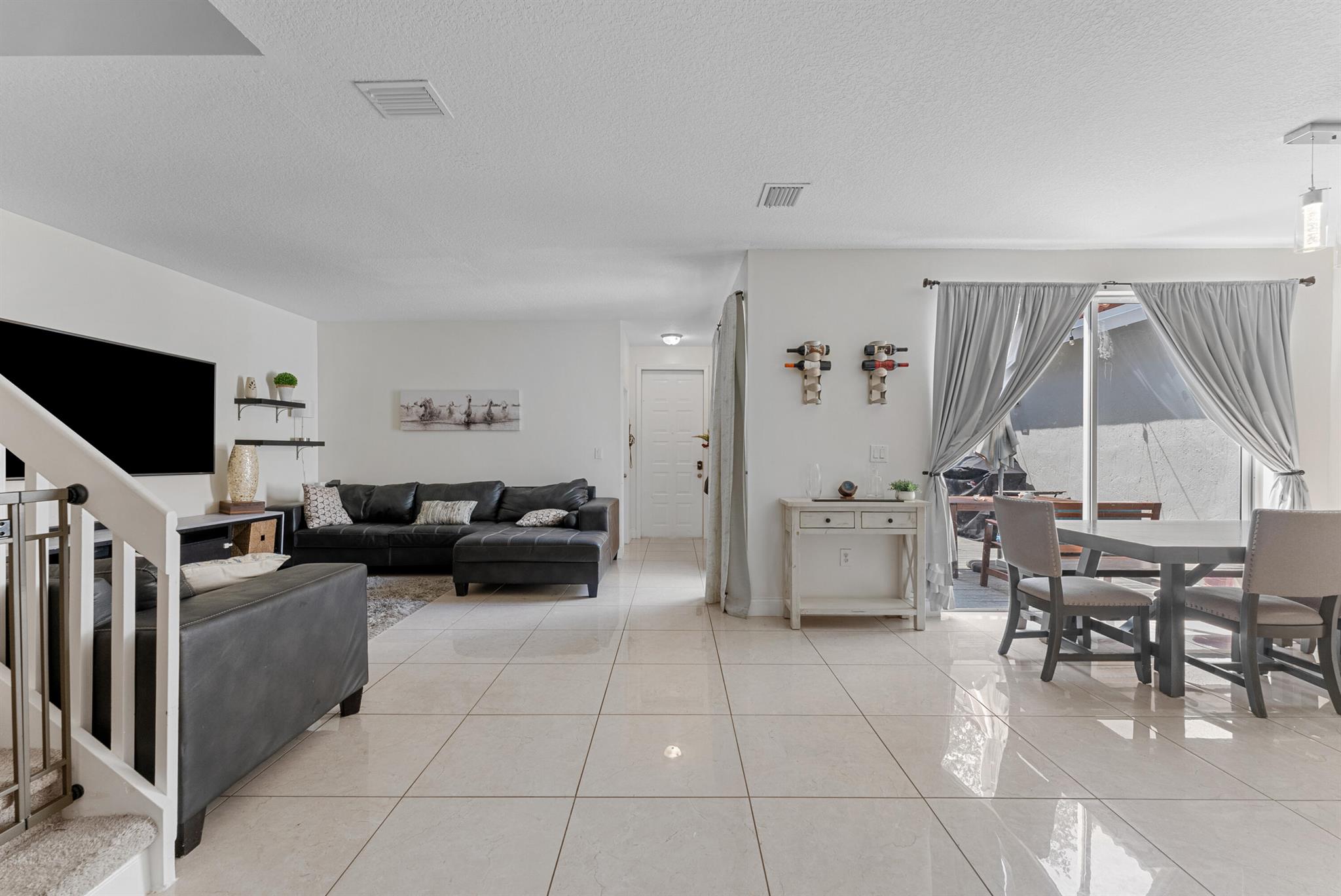 1574 Weeping Willow Way