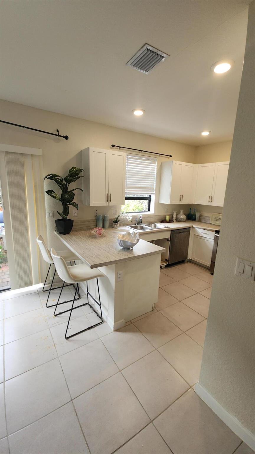 PALOMINO LAKES / TROTTERS - Residential