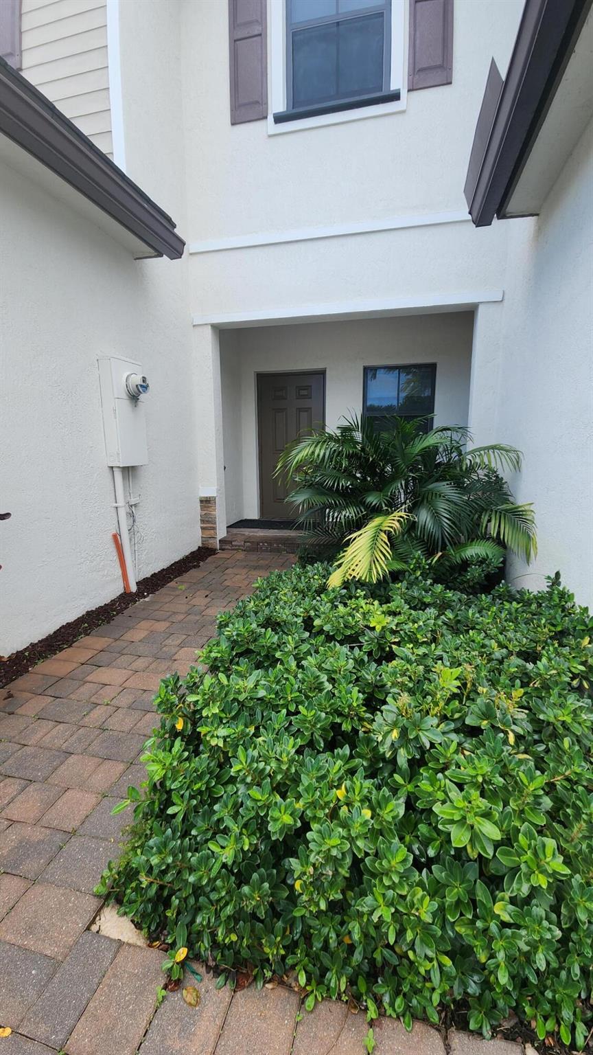 PALOMINO LAKES / TROTTERS - Residential