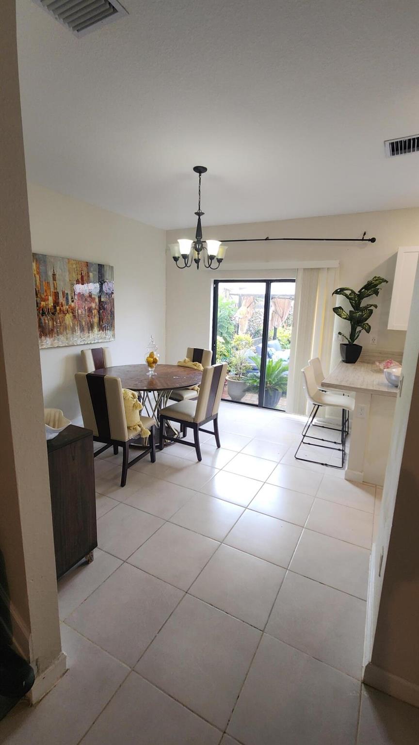 PALOMINO LAKES / TROTTERS - Residential