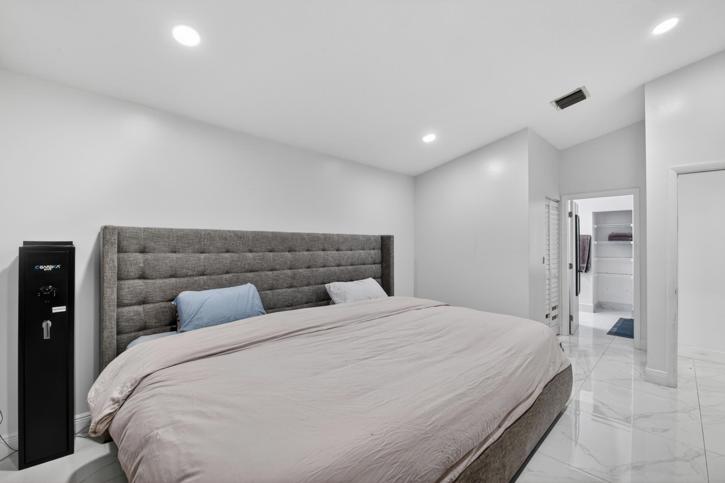 TOWNGATE - Residential